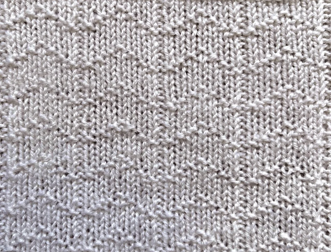 8 sts x 6 rows KPT Tile Pattern (I-A-11-f-3-(1)) RS.jpg