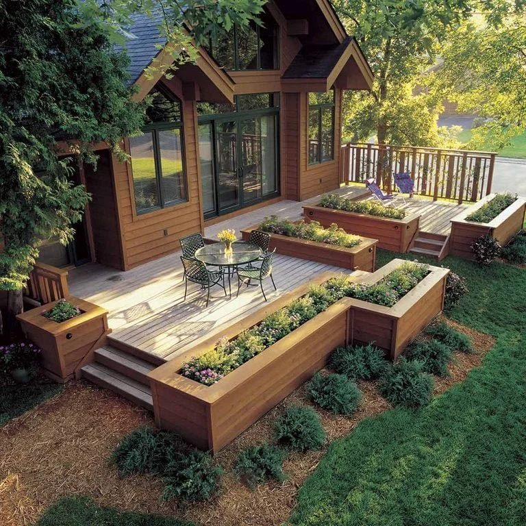 Ideas-for-landscaping-around-deck.jpg