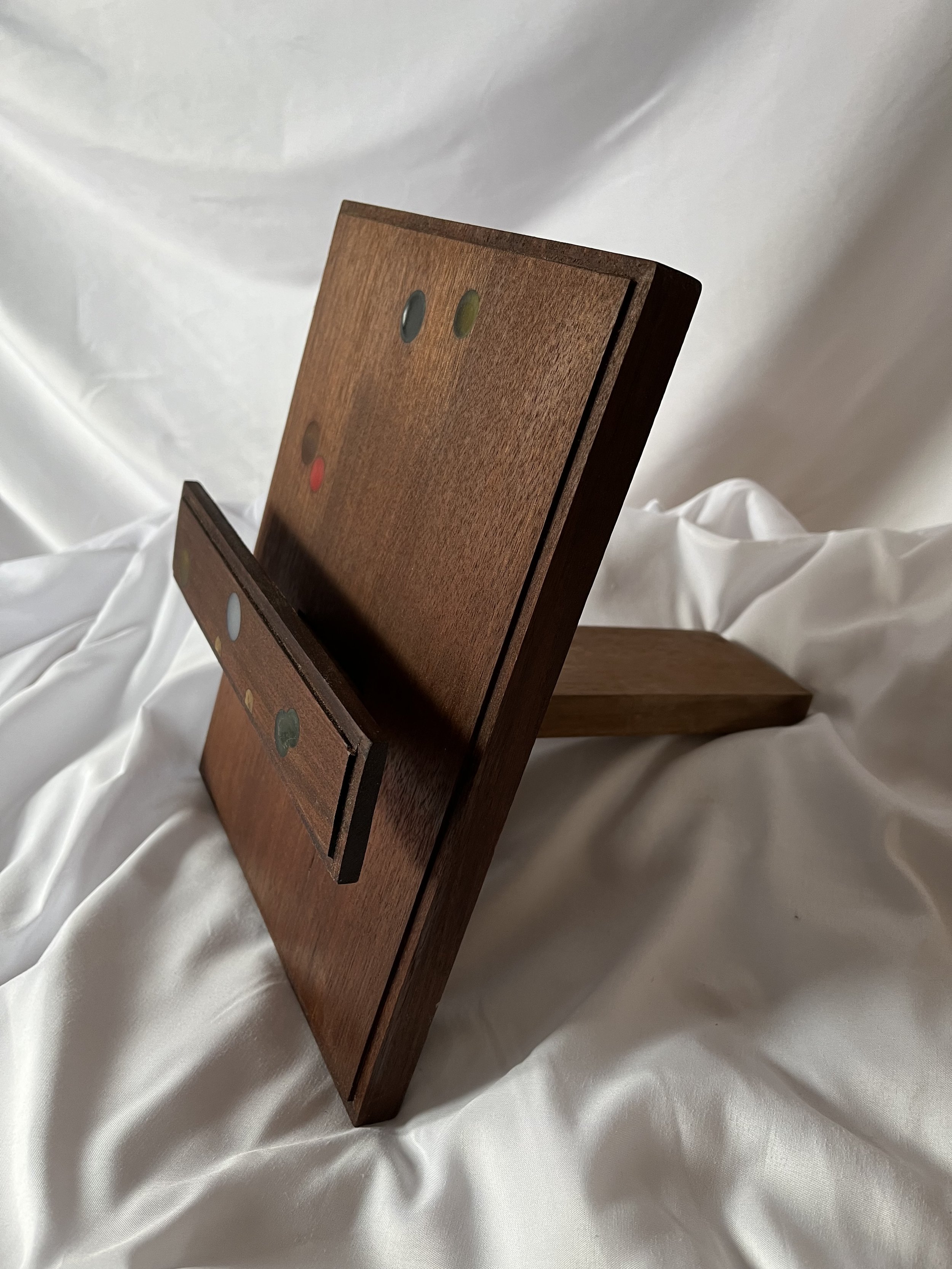 bookstand4.jpeg