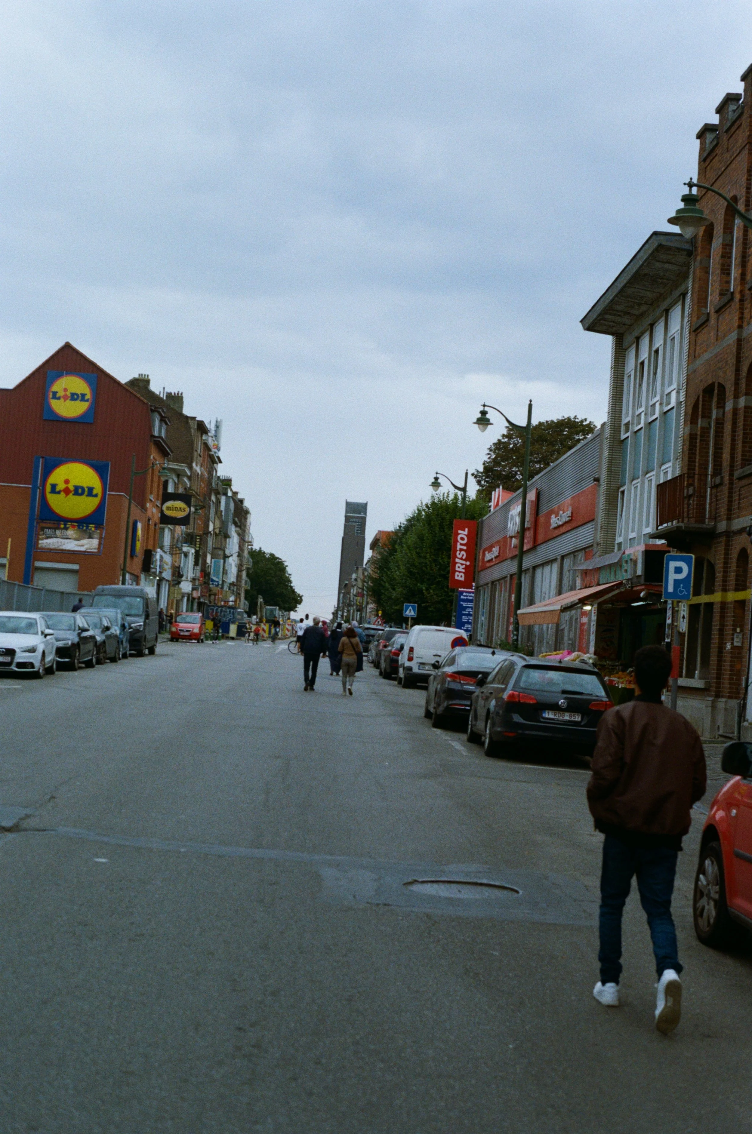 231098310010_9.jpg