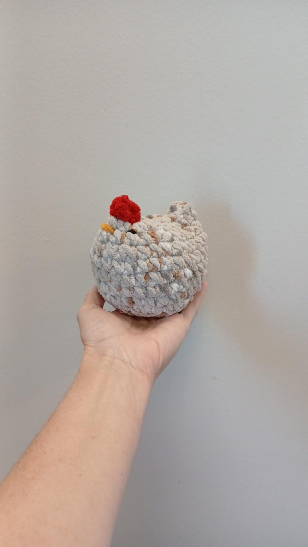 Gray & Gold Speckled Mabel Chicken