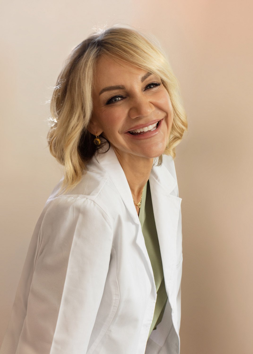 Headshot-branding-photographer-133.jpg