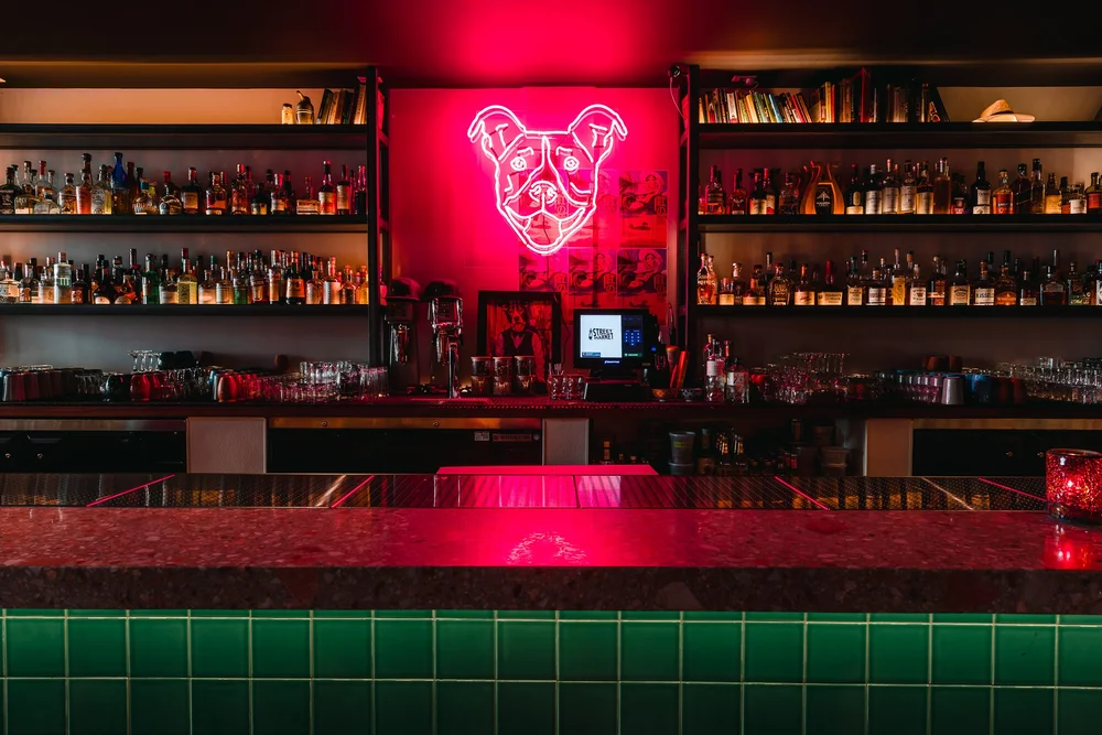 Bar photo 2