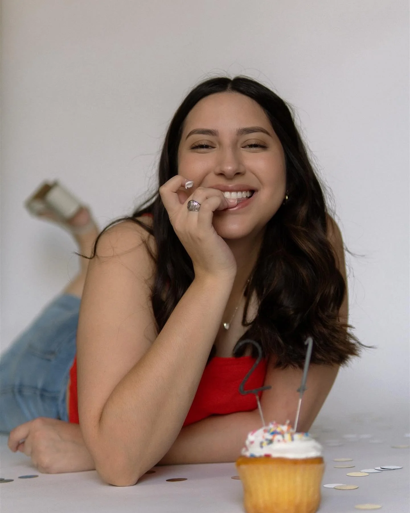 happy 21st birthday to Julie!!! loved getting to bring her vision to life 🪩 

#sanantoniophotographer #filmphotographer #sanantoniofilmphotographer #birthdayphotoshoot #21stbirthday #texasphotographer #birthdayshoot #filmphotography #filmbyanalyssa