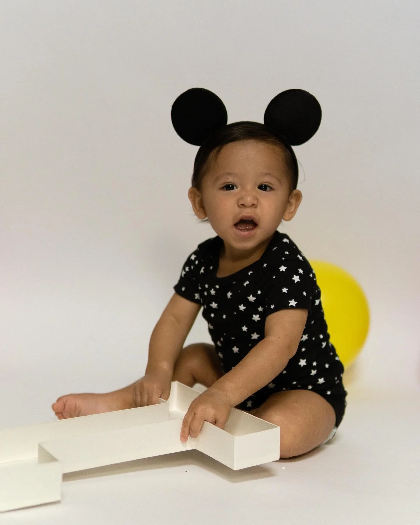 the happiest of birthdays to my sweet nephew ❤️ 

#1stbirthdayphotoshoot #mickeymouseparty #babyphotography #sanantoniophotographer