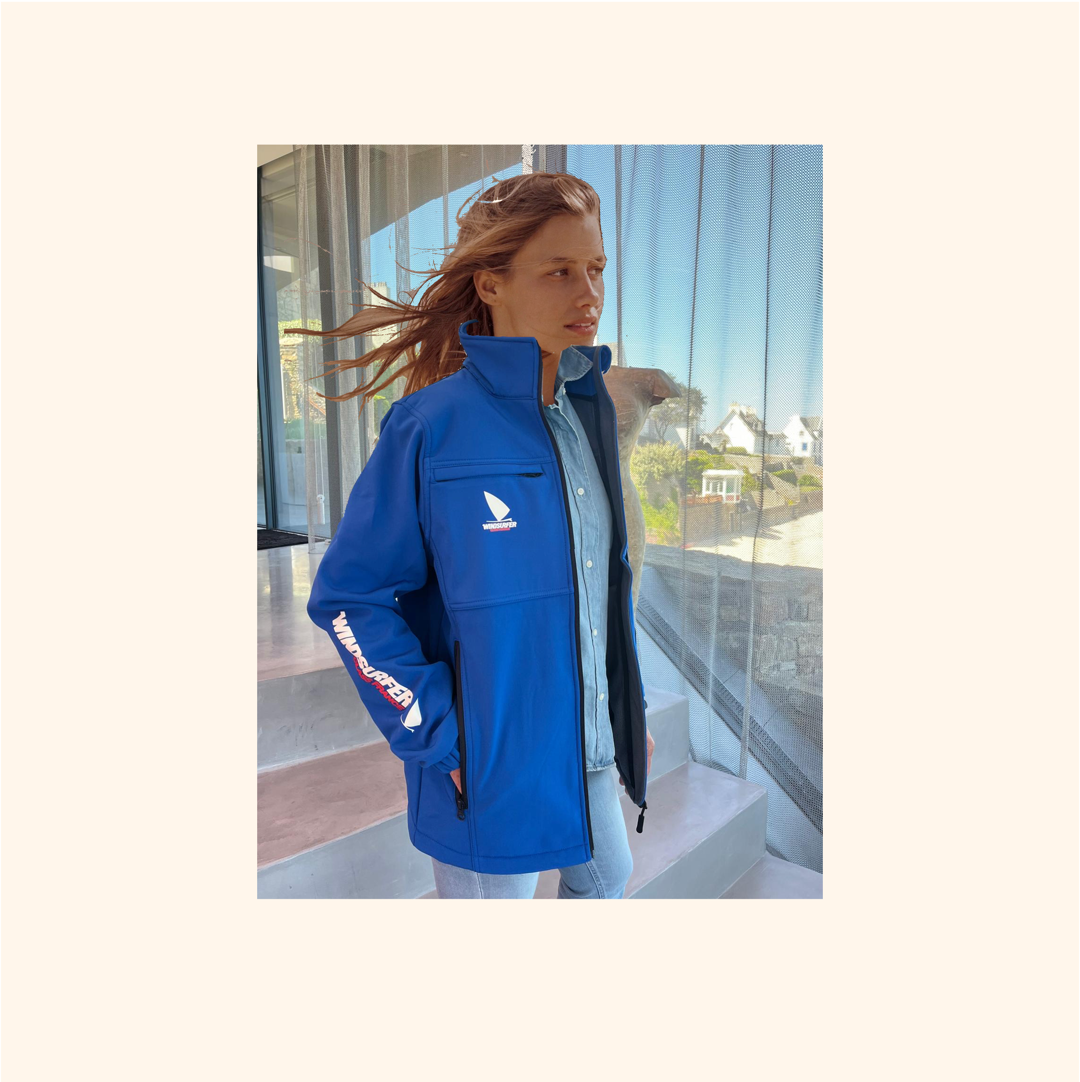 Veste portée face site WCF jeune femme.png