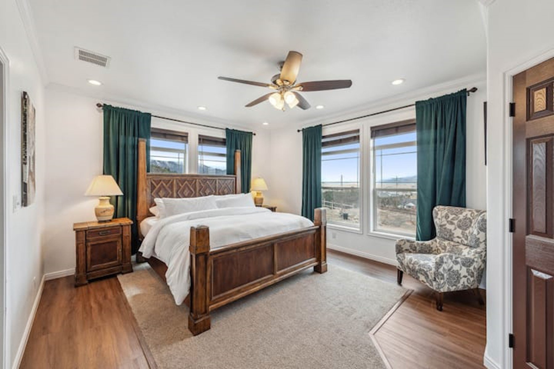 Bed 3.jpg