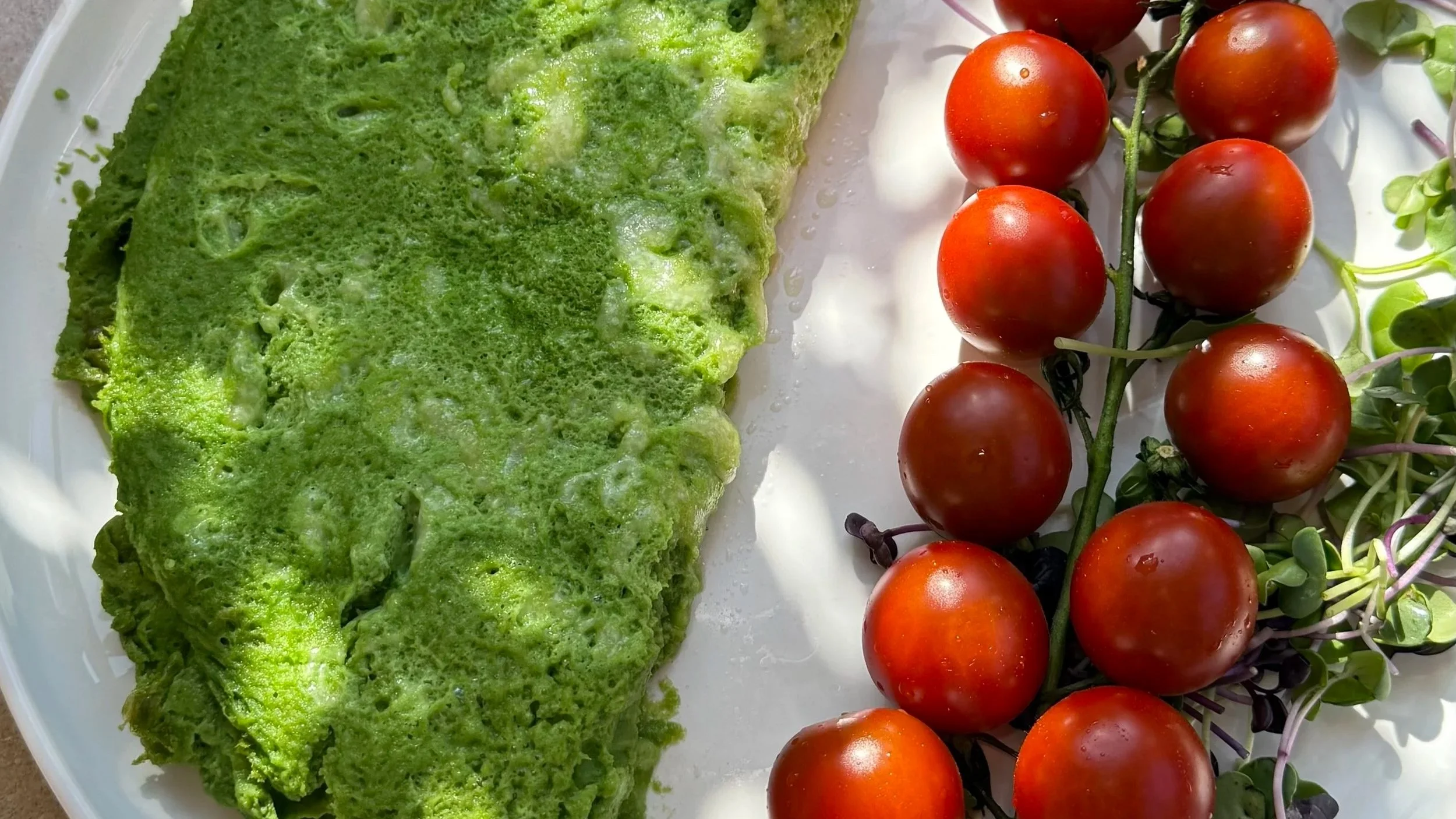 Hormone-Friendly Spinach Omelette
