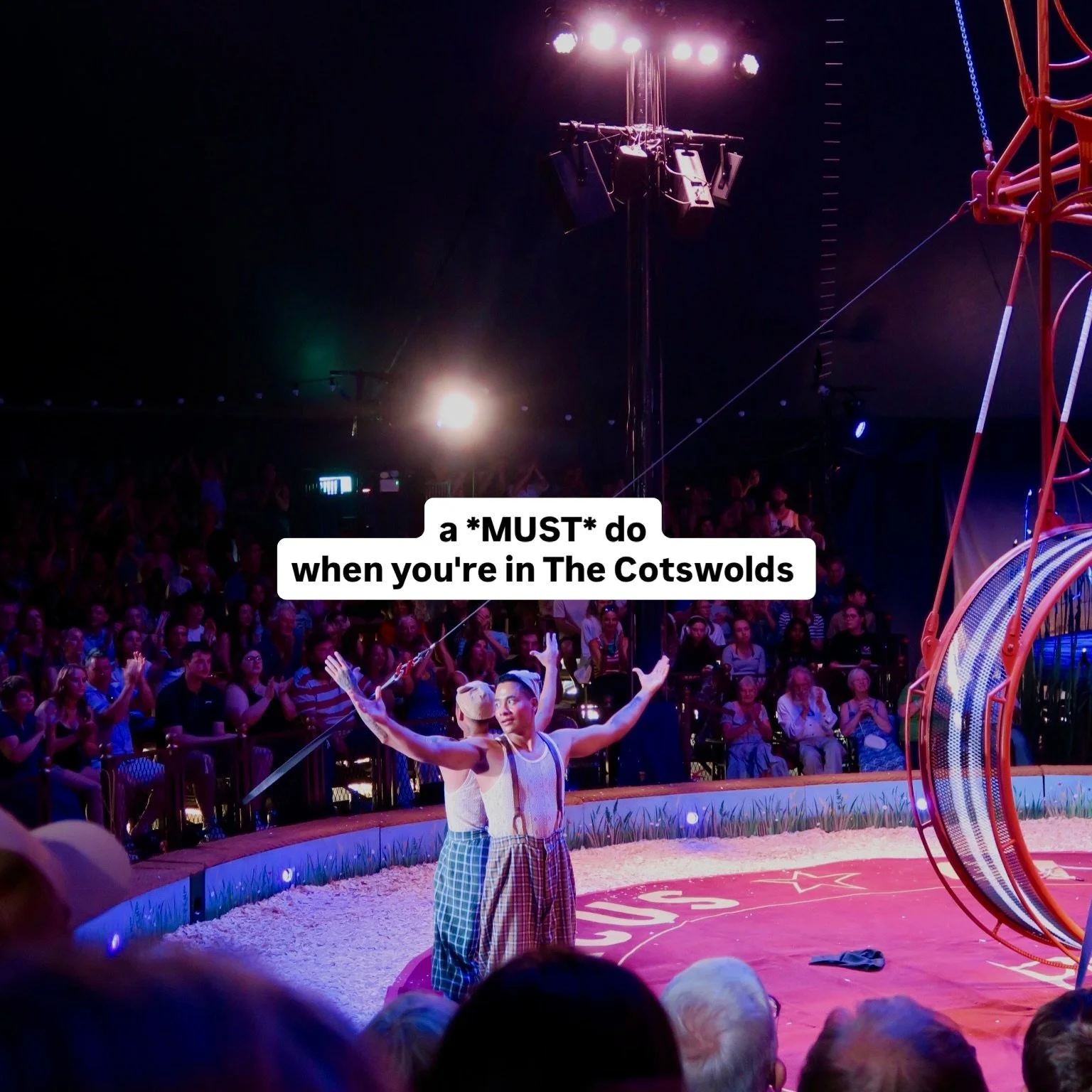 My dream job would be to be one of the girls in the red hats at @officialgiffordscircus 👀🎪

So magical! Have you been? I'm already looking at the Xmas show 🌲

#GiffordsCircus #TheCotswolds #SchoolHolidays #CotswoldsContent #UGC @visitthecotswolds
