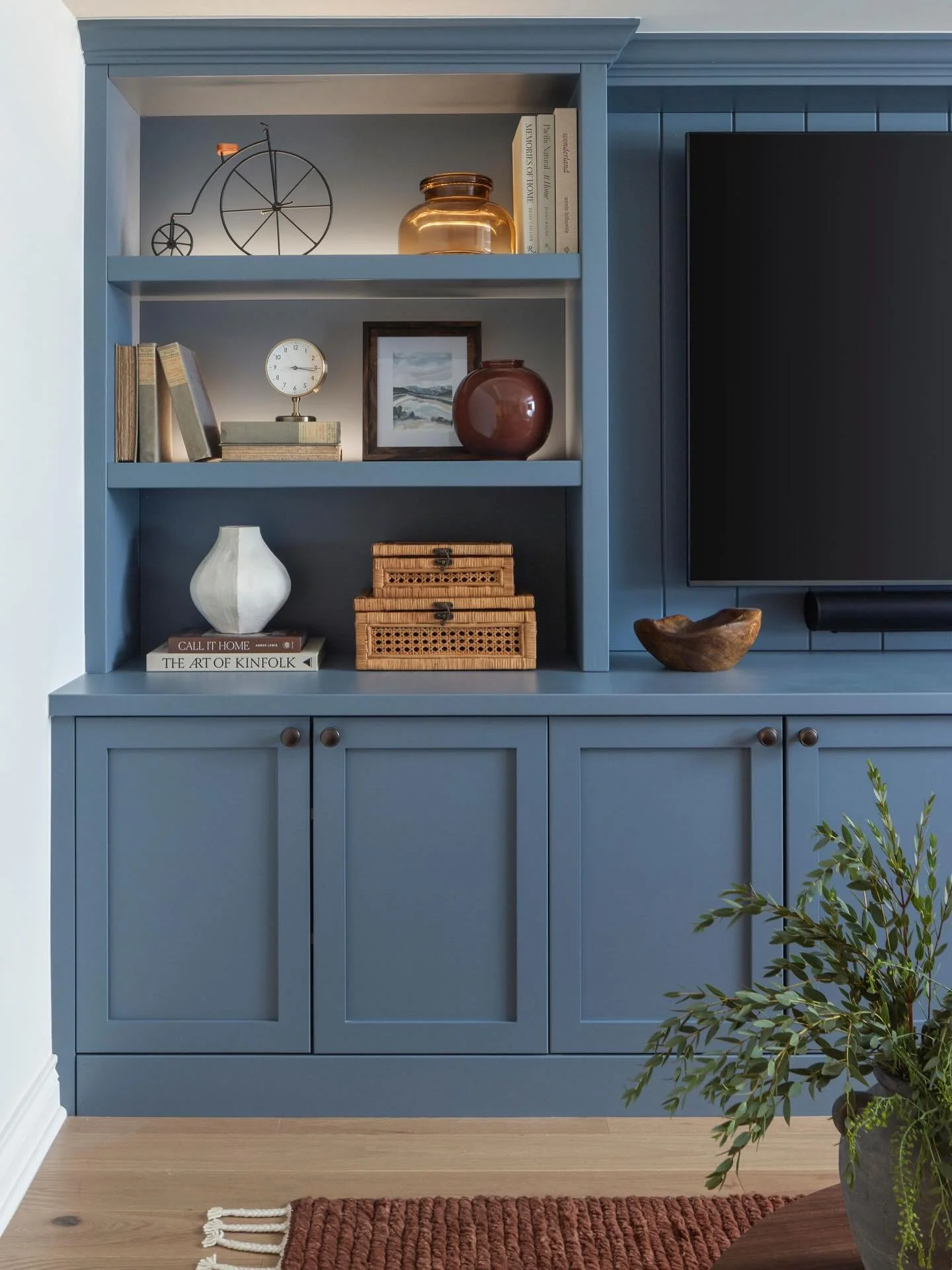 Quick little reminder: good design doesn&rsquo;t happen overnight. So if you&rsquo;re maybe sorta kinda starting to think about a house project for 2026, the best time to loop us in is right about now. We&rsquo;re currently booking design start dates