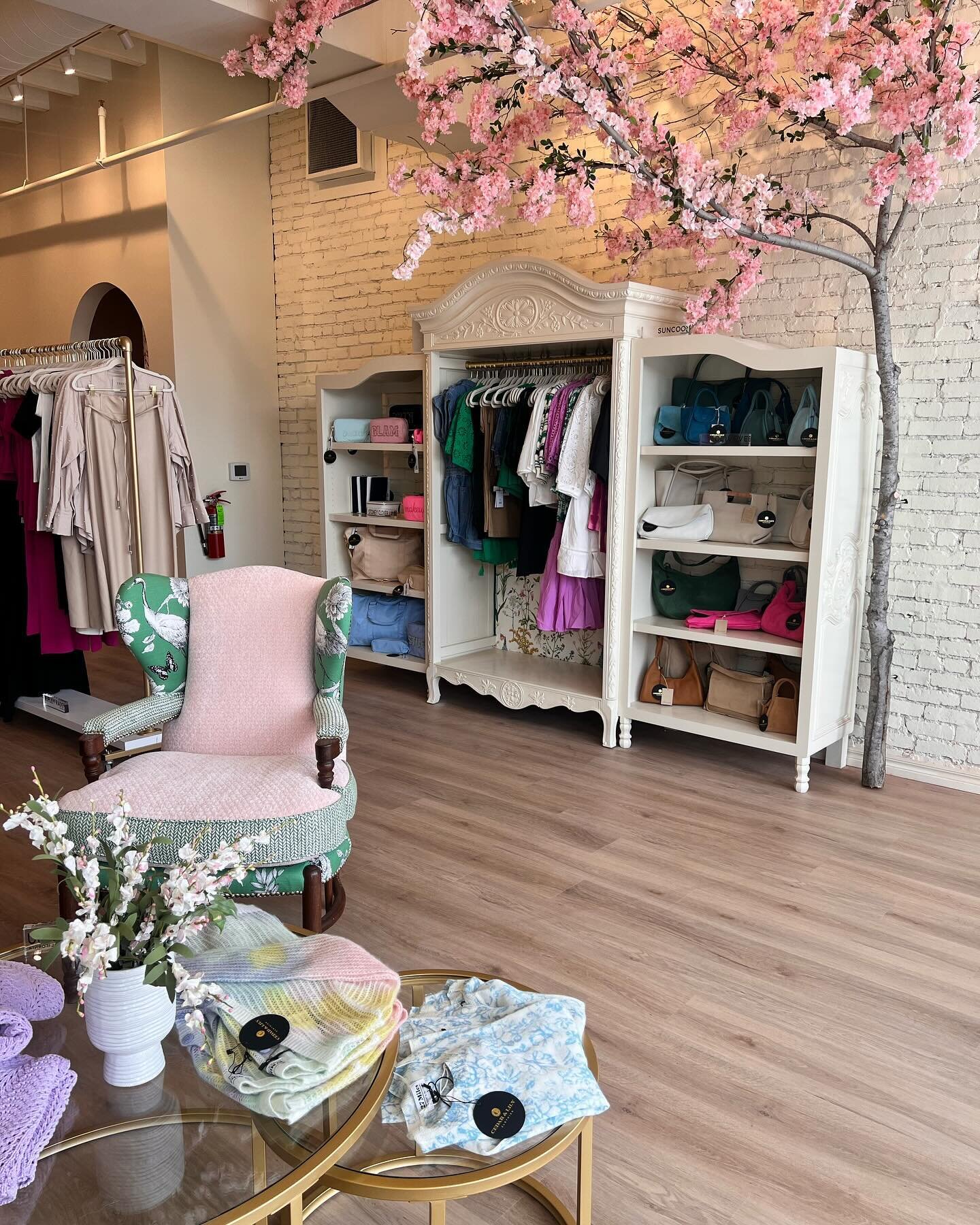 We are so ready for the grand opening! 🛍️✨🤍 Mark your calendars for Saturday and see you there!