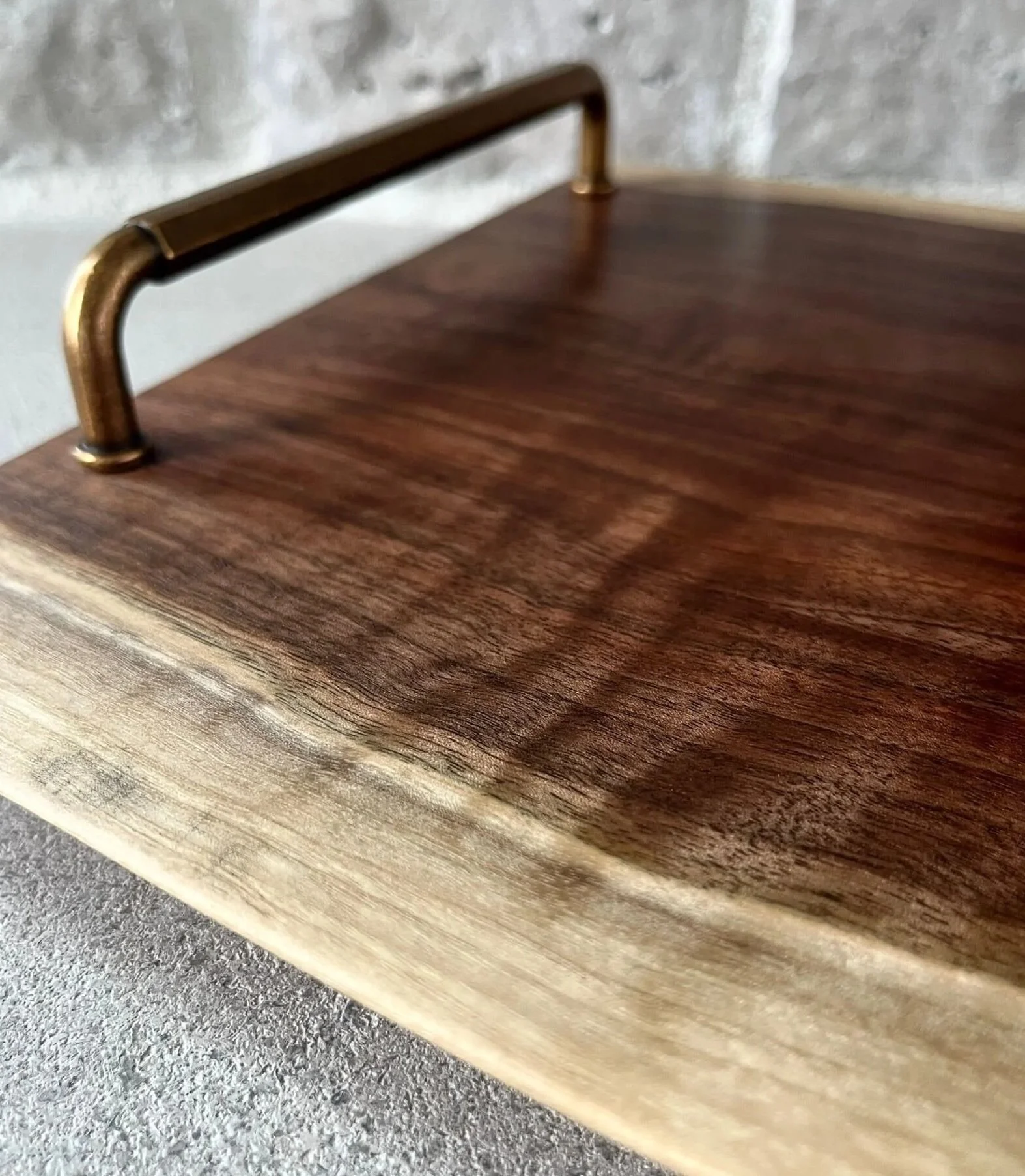 Serving Board no. 186 - SOLD