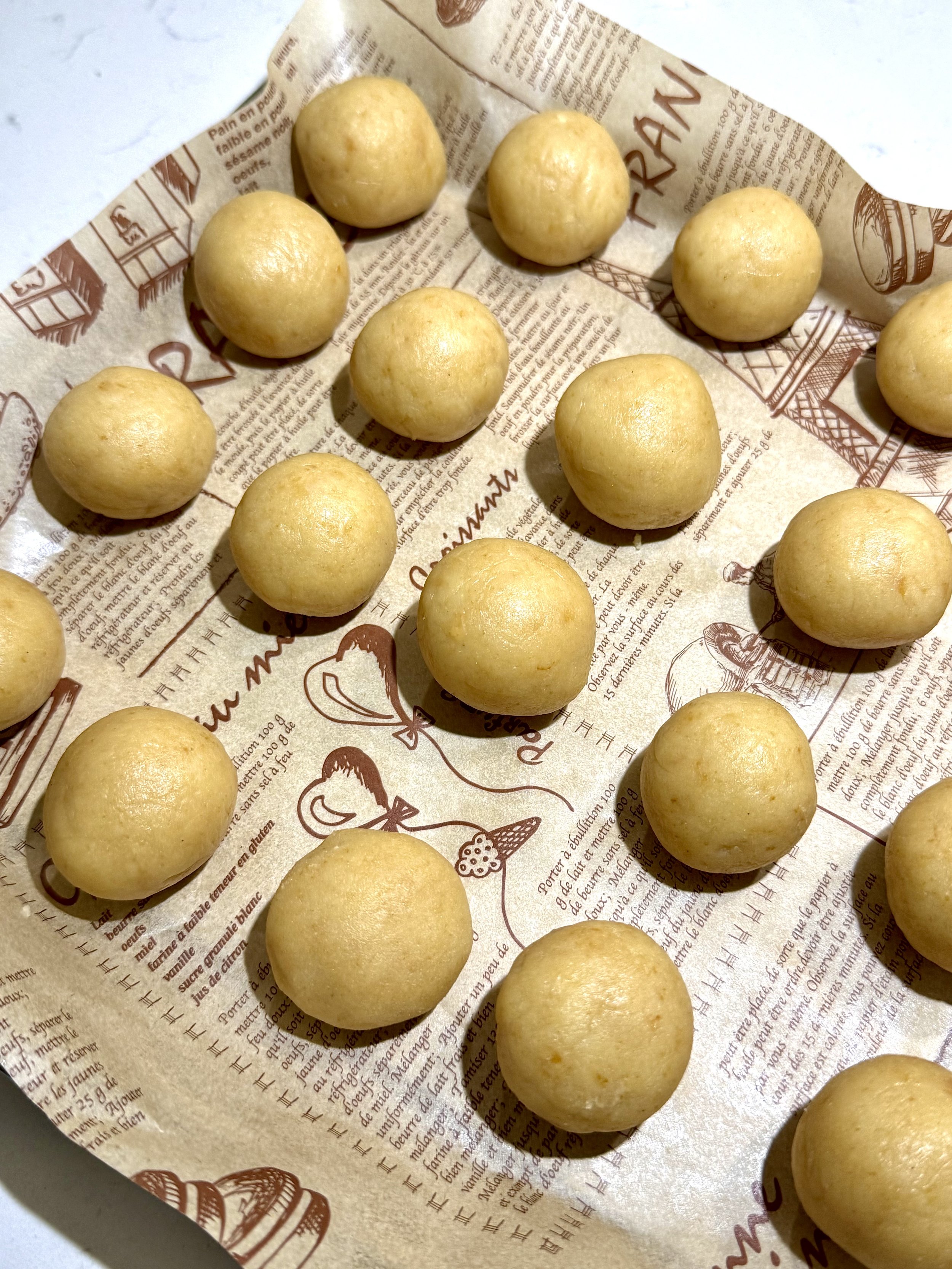 Round vanilla cake pop dough balls
