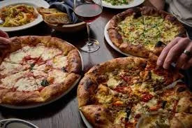 🍕Happy #NationalPizzaDay! (February 9th).

The Superbowl is over, Chicago Restaurant Week just ended, and we are looking forward to having some of our favorite pizza at neighborhood local favorite @allavitachicago.

Offering Neapolitan-inspired, woo