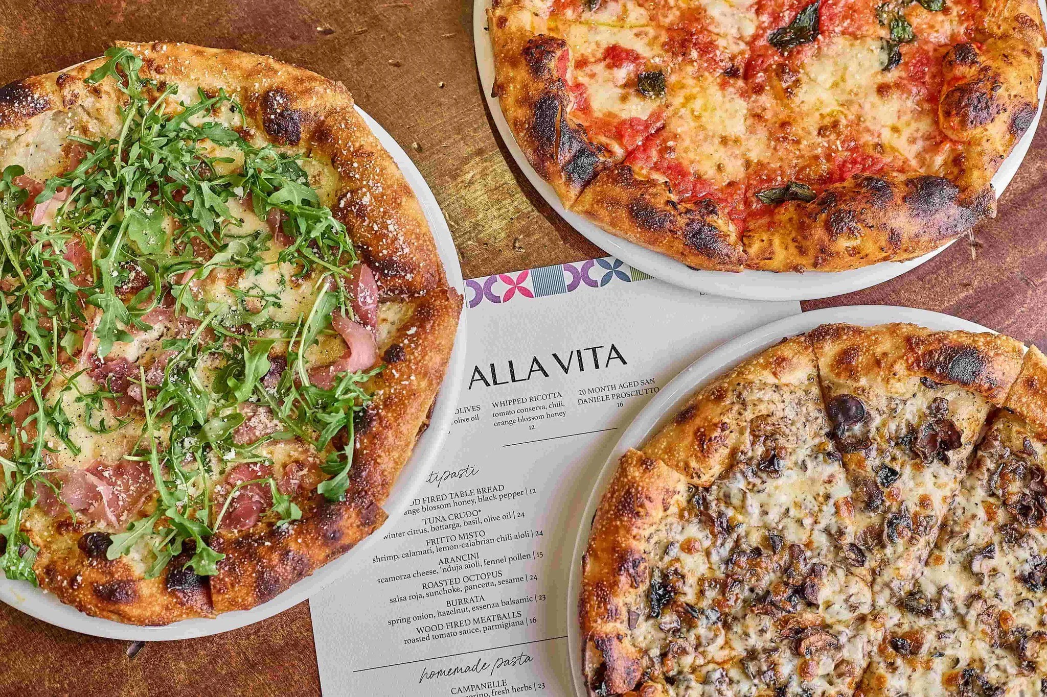 Chicago Restaurant Week may be over with, but there is still a delicious, budget savvy option at @allavitachicago. 

From 11am-2pm Monday-Friday,  pick from a starter, entree, and a dessert for $25 from this Michelin selected West Loop restaurant. 


