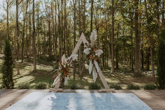 wedding-ceremony-flowers-greenville-sc-1.jpeg