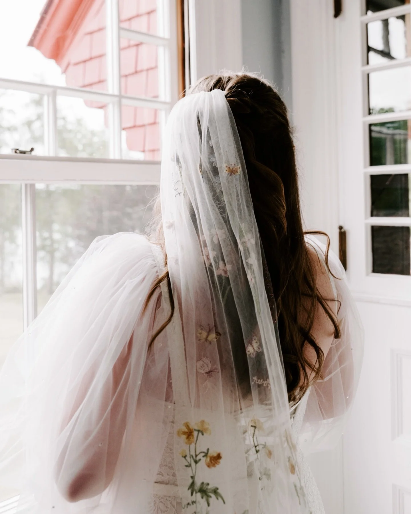 PSA: &ldquo;Getting Ready&rdquo; &ldquo;Prep&rdquo;&hellip; whatever you call it is not a bunch of staged moments. It&rsquo;s intimate and authentic&hellip; at least with me. I actually do want you to put these photos in an album or print that moment