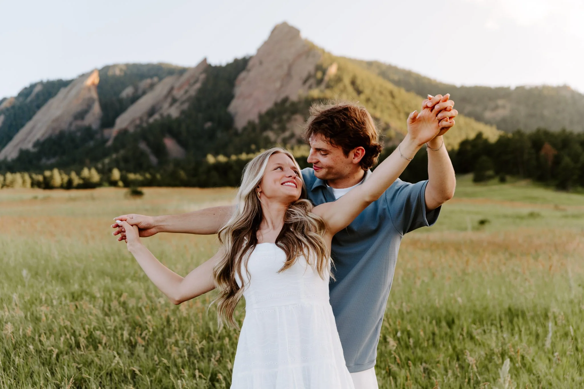 Engagement session at sunset in Chautauqua Park