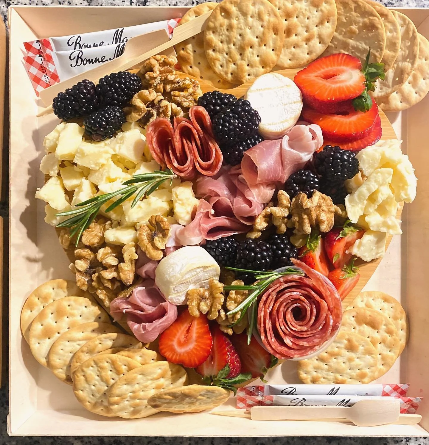 we made this board for a private jet today! we hope our customers are loving their charcuterie board up in the sky! ✈️☁️🧀🥰
#charcuterie #charcuterieboard #charcuteria #ftworth #ftworthfoodie