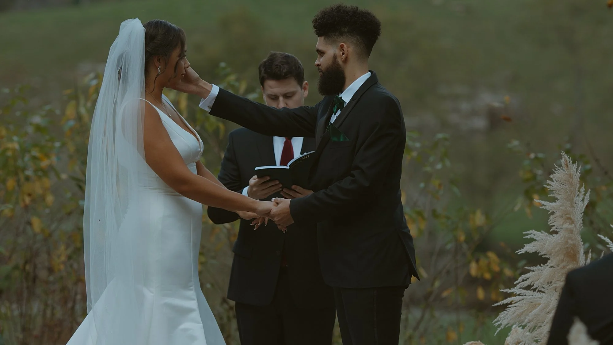 intimate airbnb elopement - 12.jpg