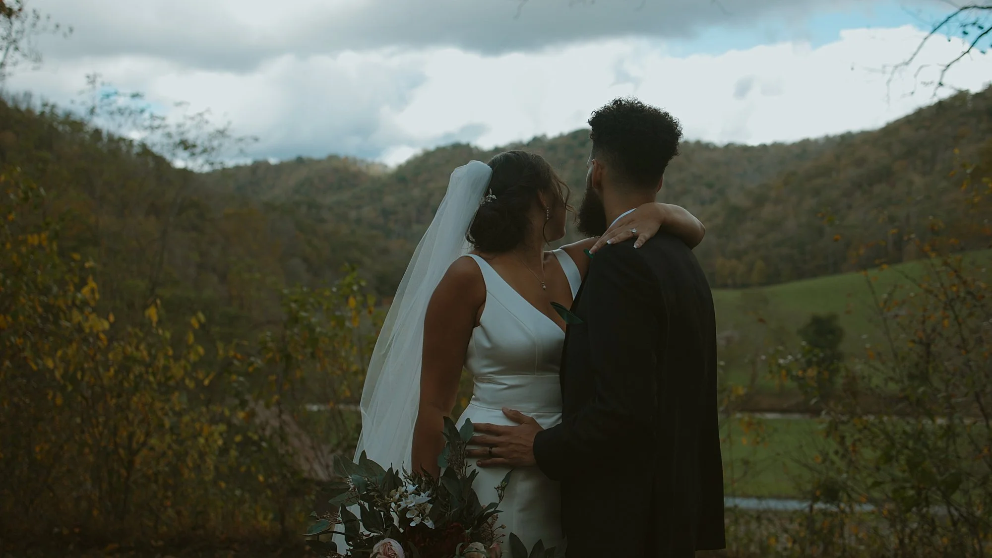 intimate airbnb elopement - 29.jpg