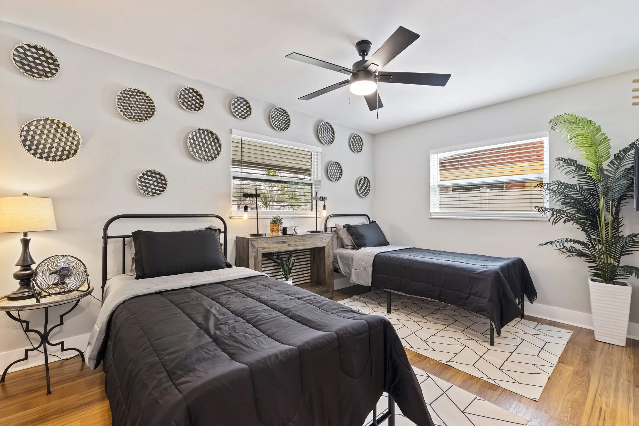 25-web-or-mls-AB3_4370 82nd Ave N-25.jpg