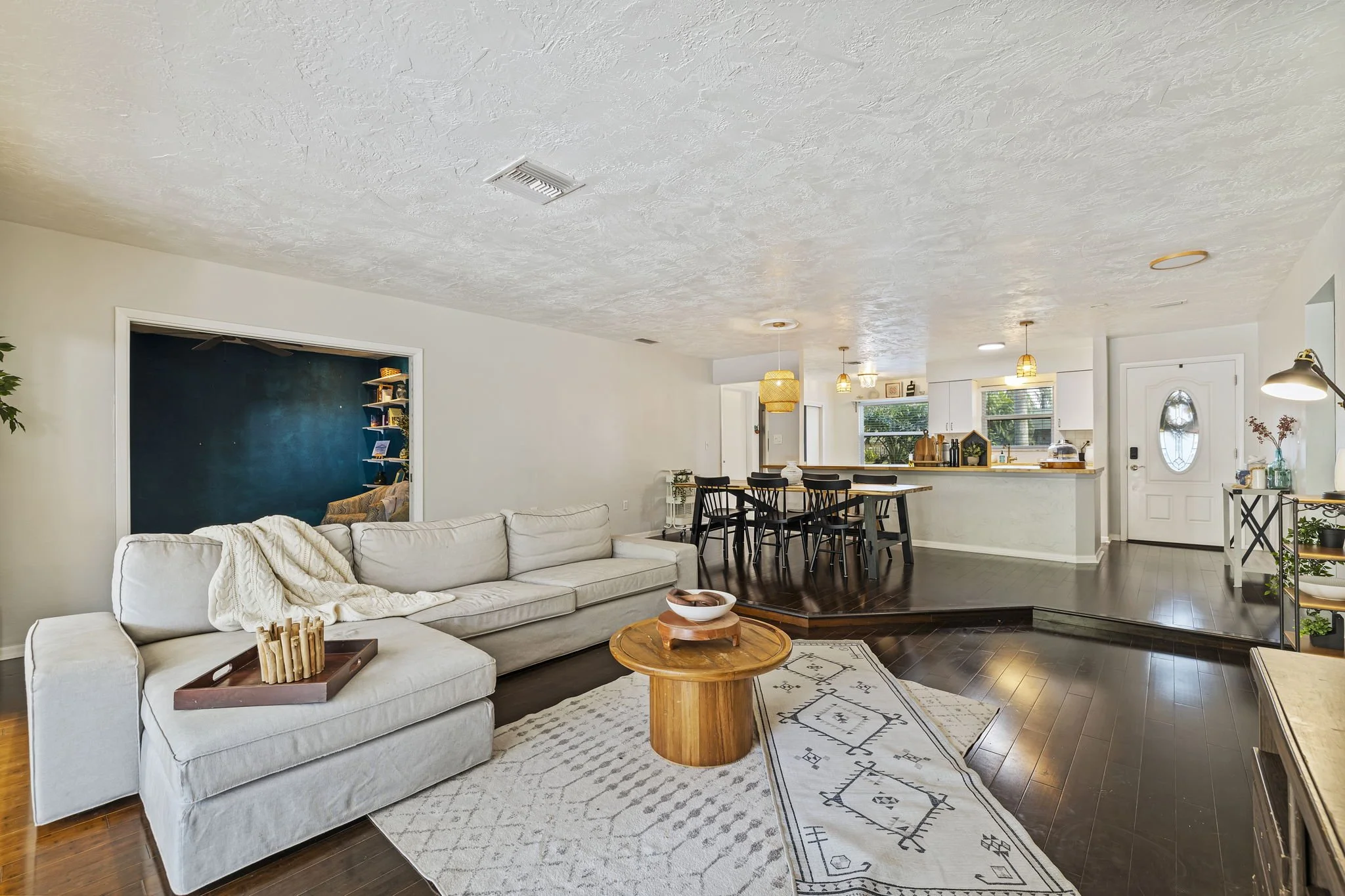 16-web-or-mls-AB3_29702 66th Way N-16.jpg