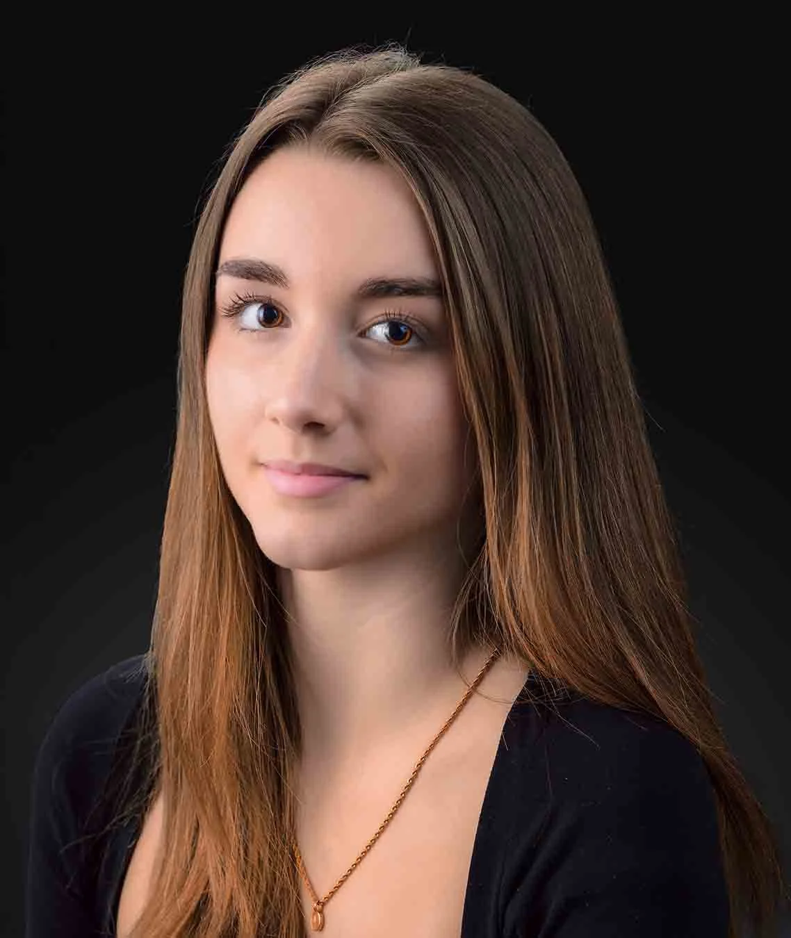 studio-portrait-woman-algarve.jpg