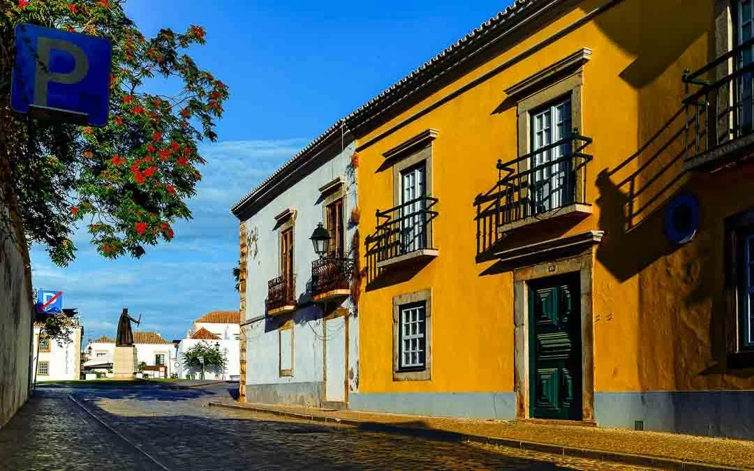 Old-Town-in-Central-Faro