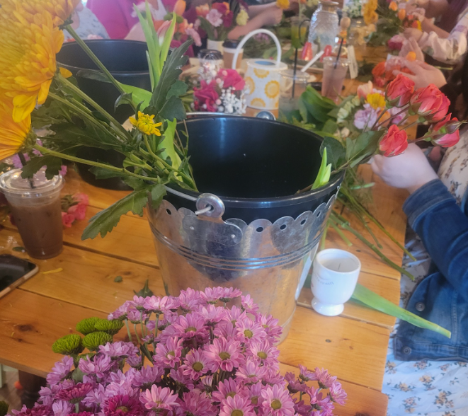 Flower party.png