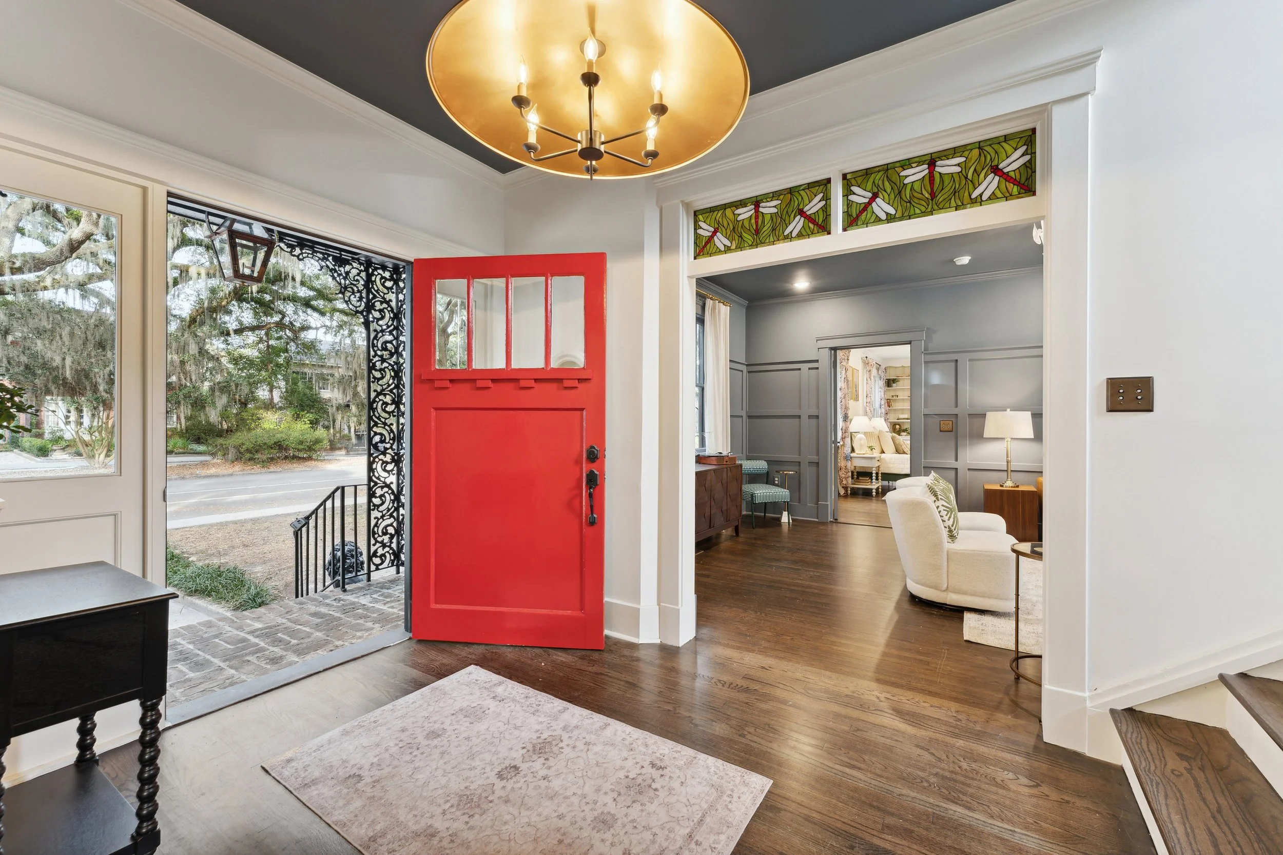 04-301-Washington-Ave-Savannah-GA-31405-WindowStill-17.jpg