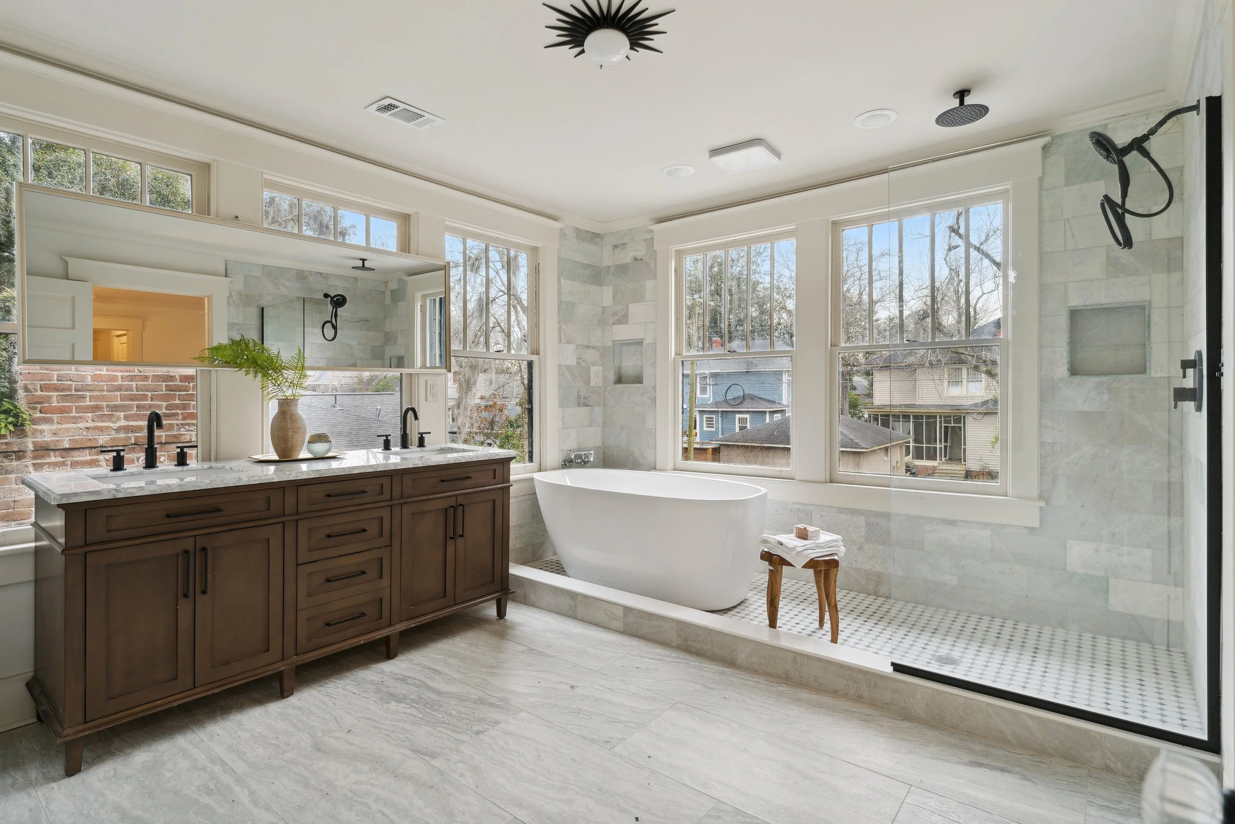 36-301-Washington-Ave-Savannah-GA-31405-WindowStill-35.jpg