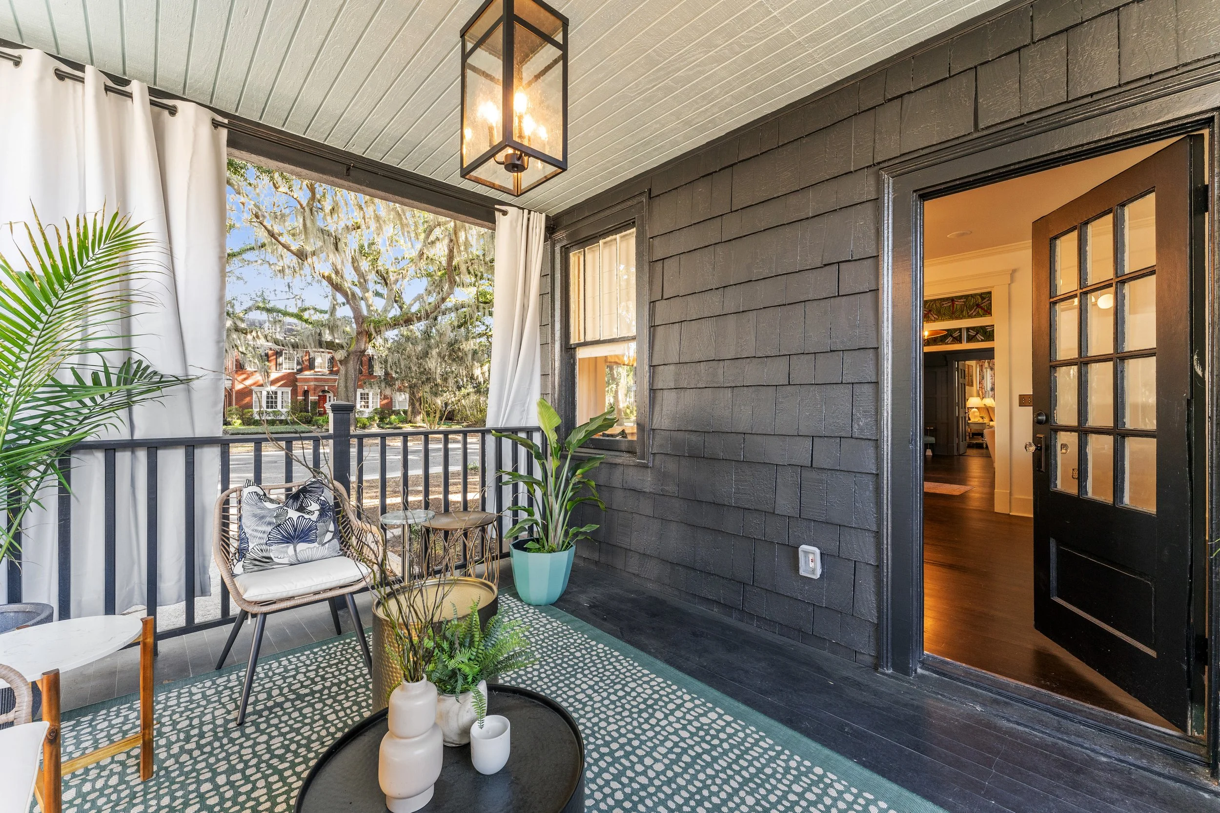 71-301-Washington-Ave-Savannah-GA-31405-WindowStill-18.jpg