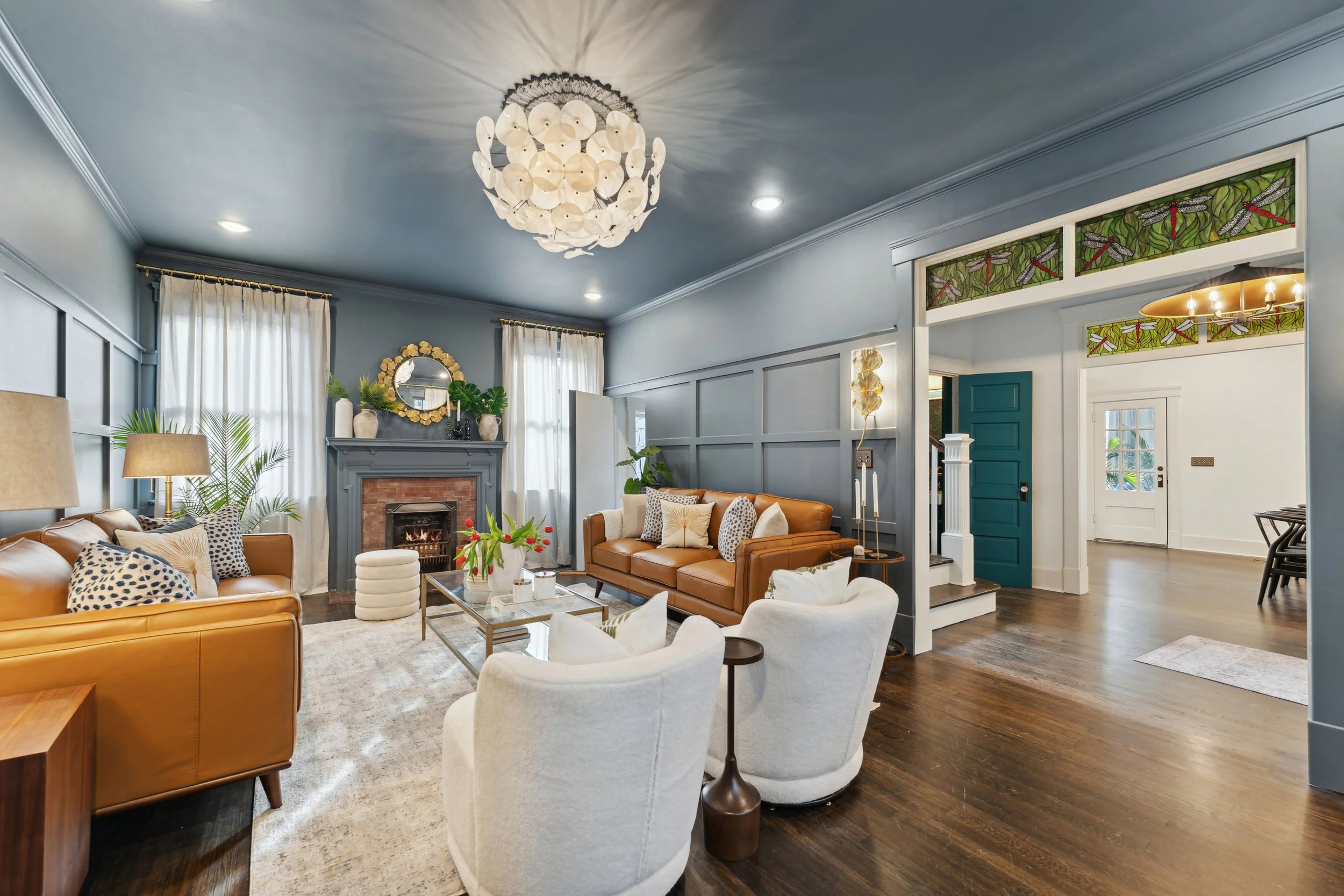 18-301-Washington-Ave-Savannah-GA-31405-WindowStill-07.jpg