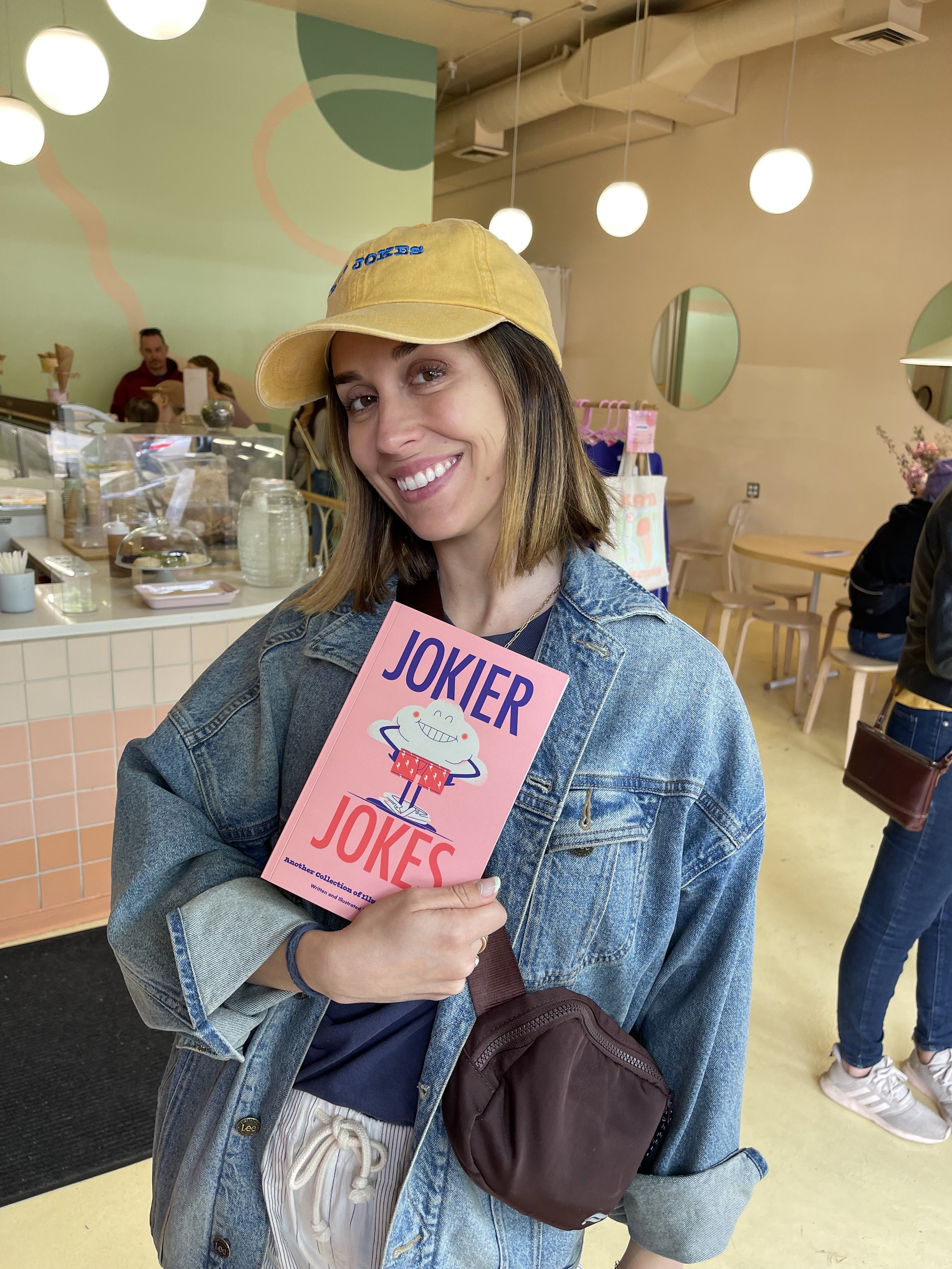 The ultimate collection of illustrated dad jokes is here! Jokey Jokes and the highly anticipated sequel, Jokier Jokes, deliver the best, clean, and corny dad jokes perfect for kids, families, and Father’s Day gifts. Get ready to laugh while your frie