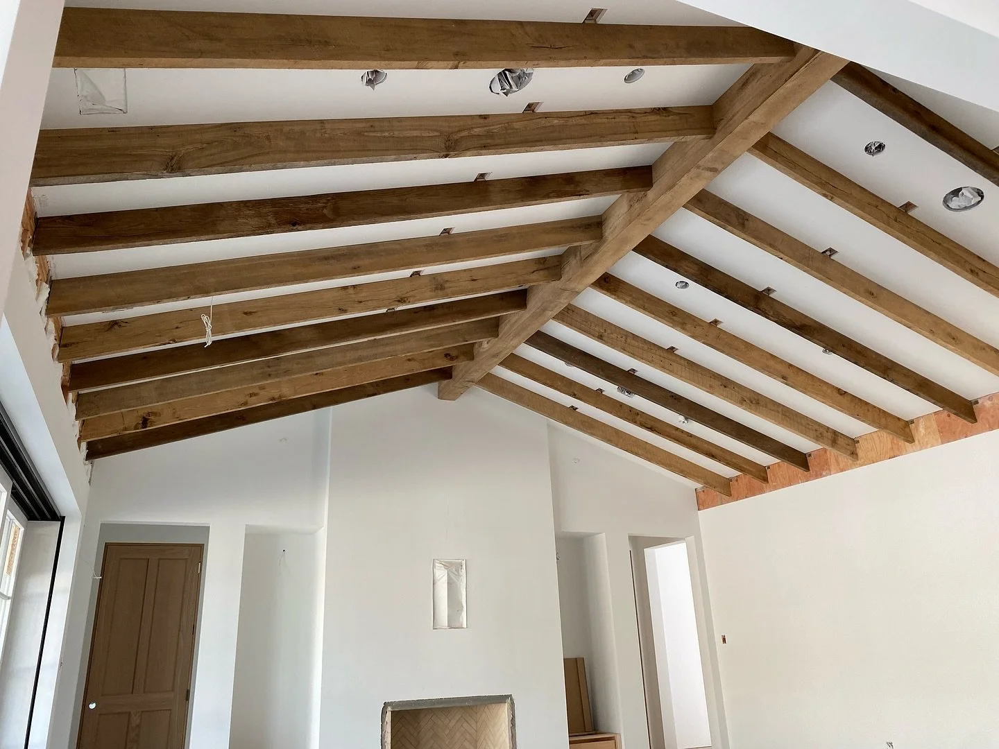 Beams on beams on beams!

The Tahuna Terrace project is truly stacked&mdash;87 solid beams, 2 box beams, and one standout design in the making. It&rsquo;s still early days, but it&rsquo;s already making a strong statement. An absolute pleasure teamin