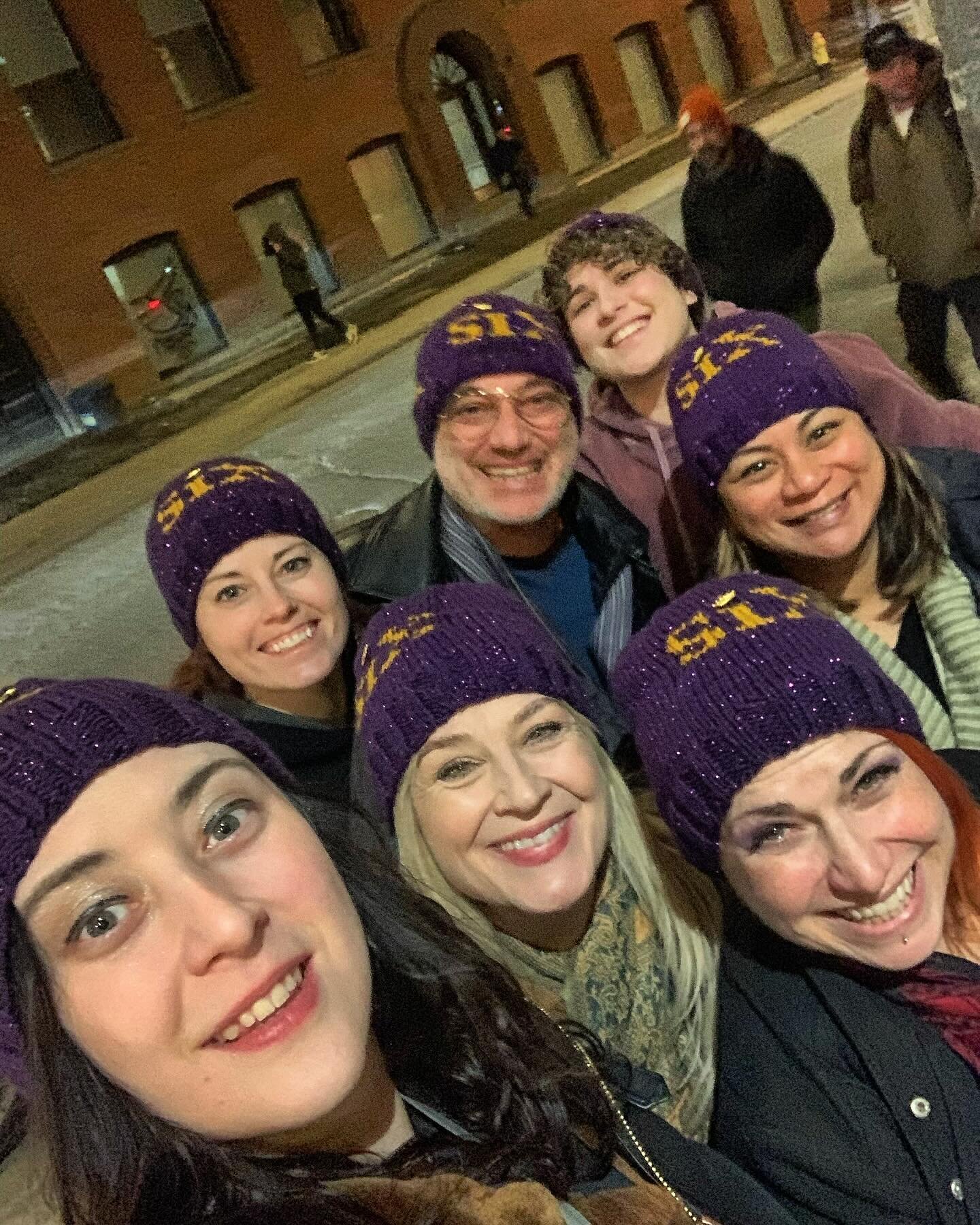 Merry Christmas from some of Canada&rsquo;s BEST musicians!! 🎄🌟🎄
#sixthemusical #sixtoronto