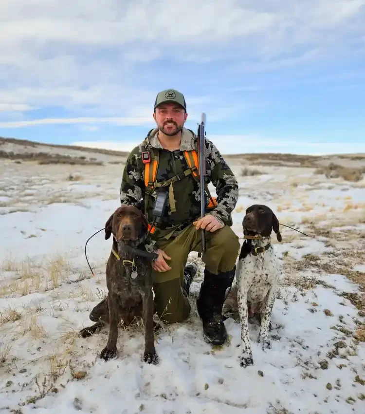 ryan-aune-hunting-guide.webp