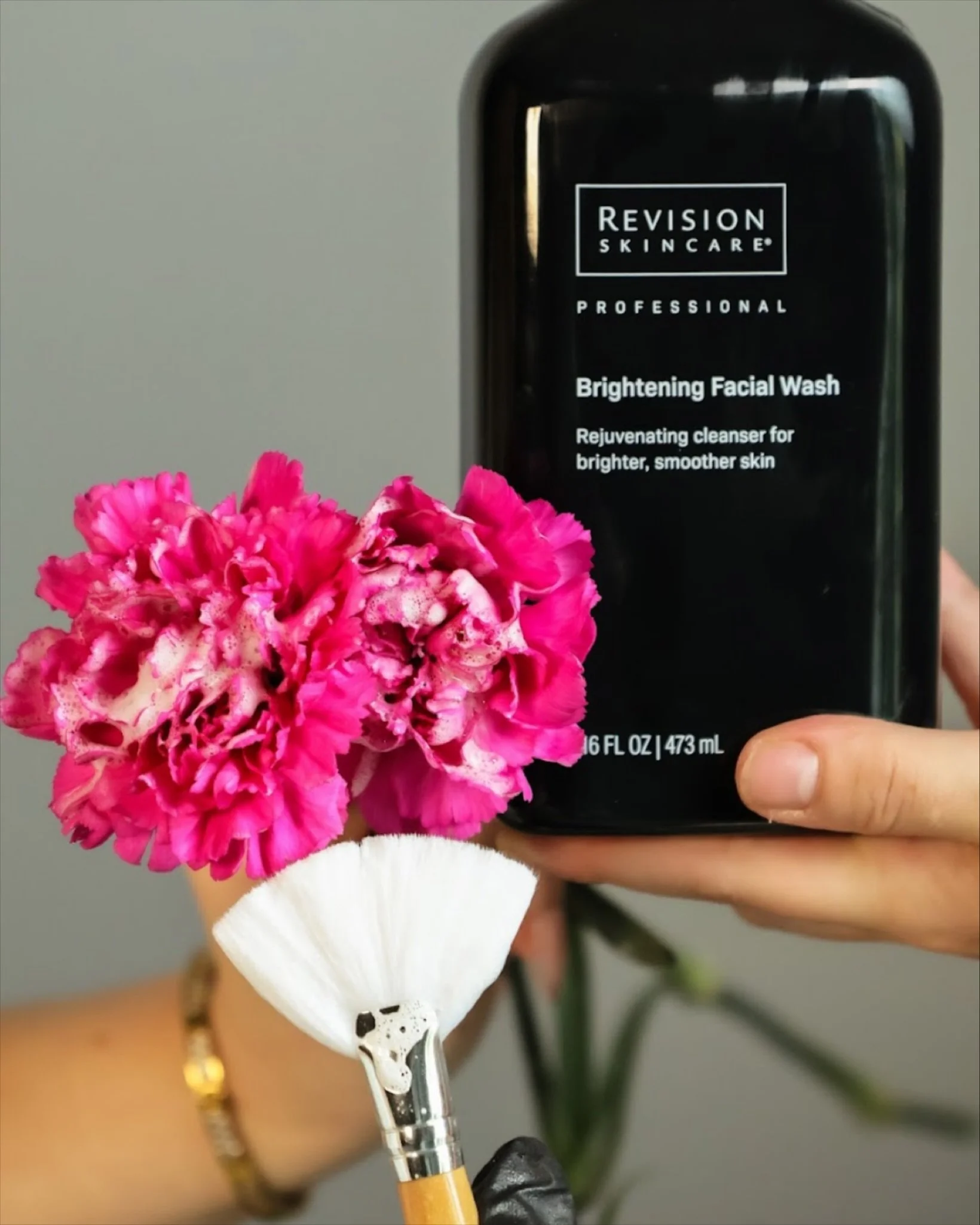 The first step in a good facial — and good skin — is a cleanser that does more than clean. 💫
We use Revision Skincare’s Brightening Facial Wash to start many of our treatments because it gently exfoliates while brightening and smo