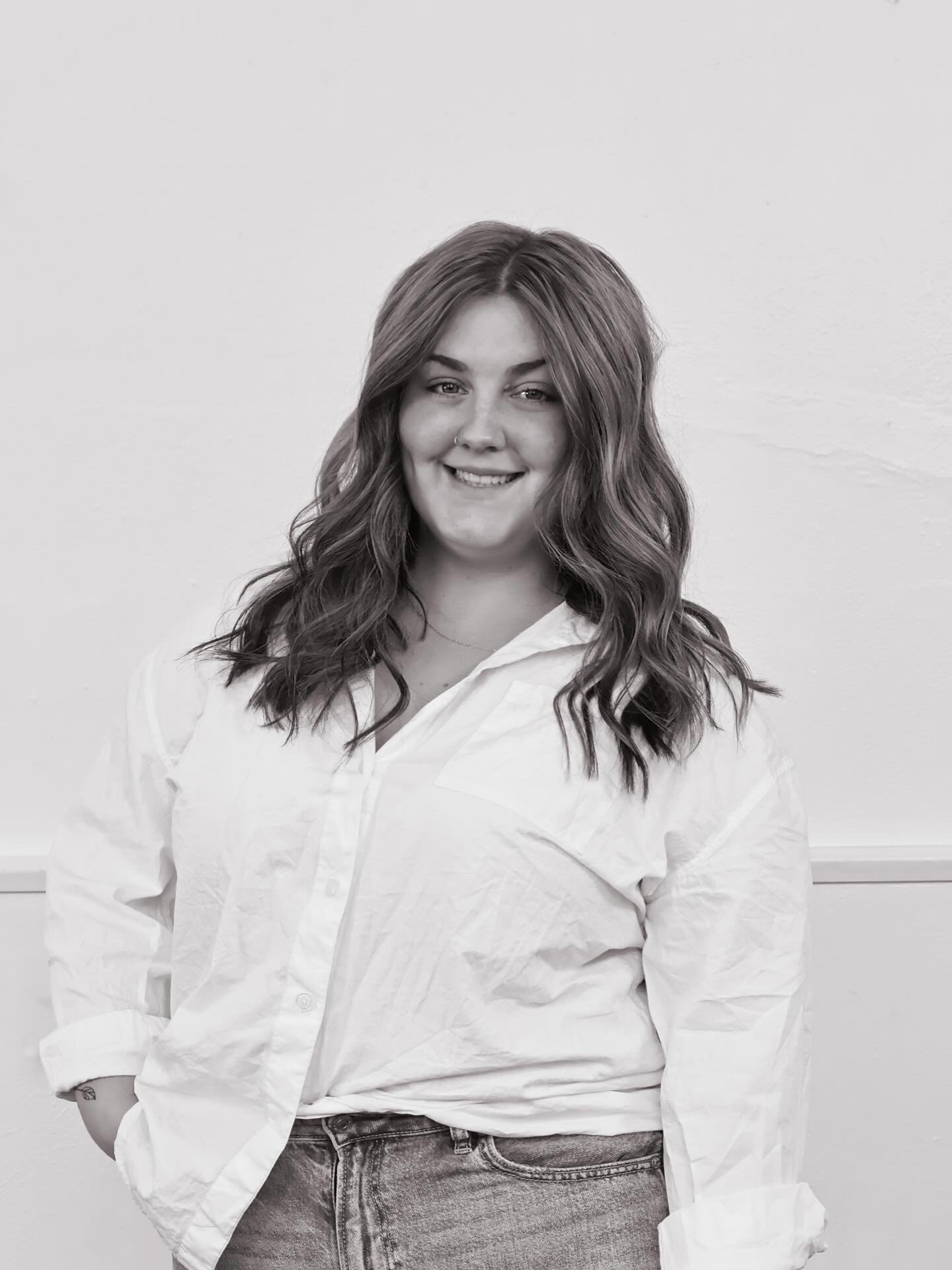 ✨Wishing Gracie a big birthday today!✨

Not only is it her birthday, but she just leveled up to Studio Stylist&hellip;talk about a perfect birthday gift. You&rsquo;ve earned every bit of this promotion, and it&rsquo;s been amazing watching you blosso