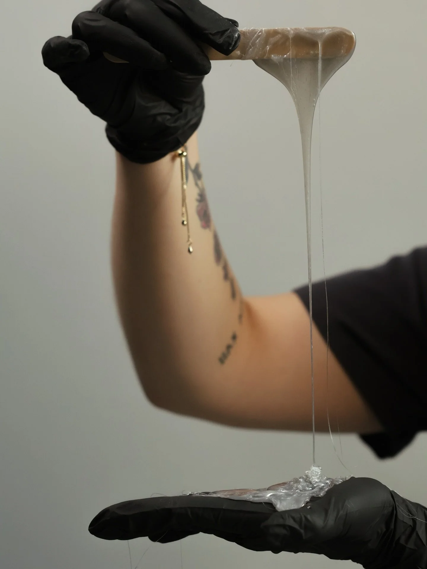 We&rsquo;re making it way easier (and smoother 😉) to stay consistent:
✨ $50 Brazilian
✨ $50 Half Leg
✨ $50 Underarm + Face Wax Combo

And it gets even better&hellip; every 6th wax is FREE with our punch card!!!

Consistency = smoother results, less 