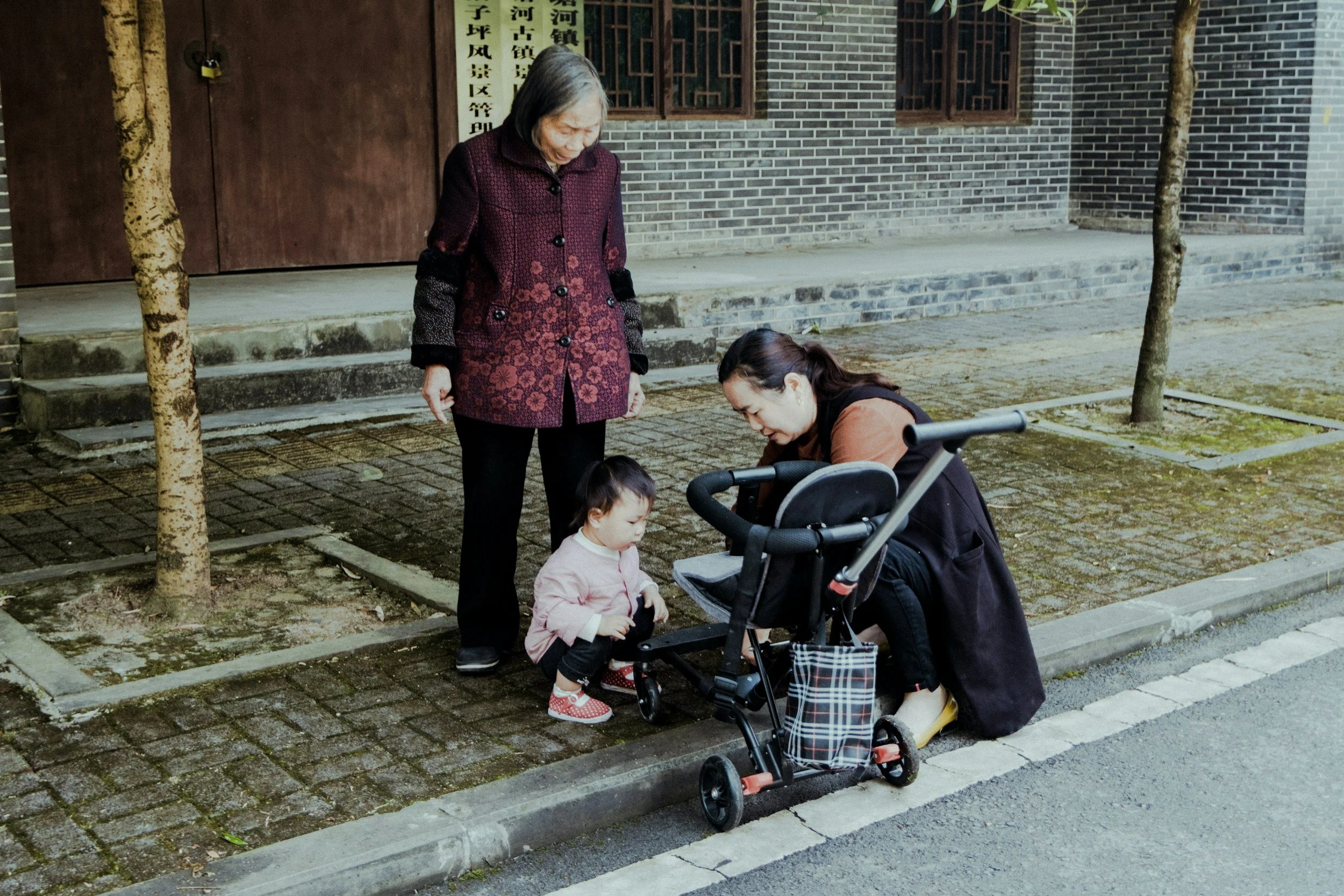 The Sandwich Generation: Balancing Aging Parents, Growing Kids, and a Career
