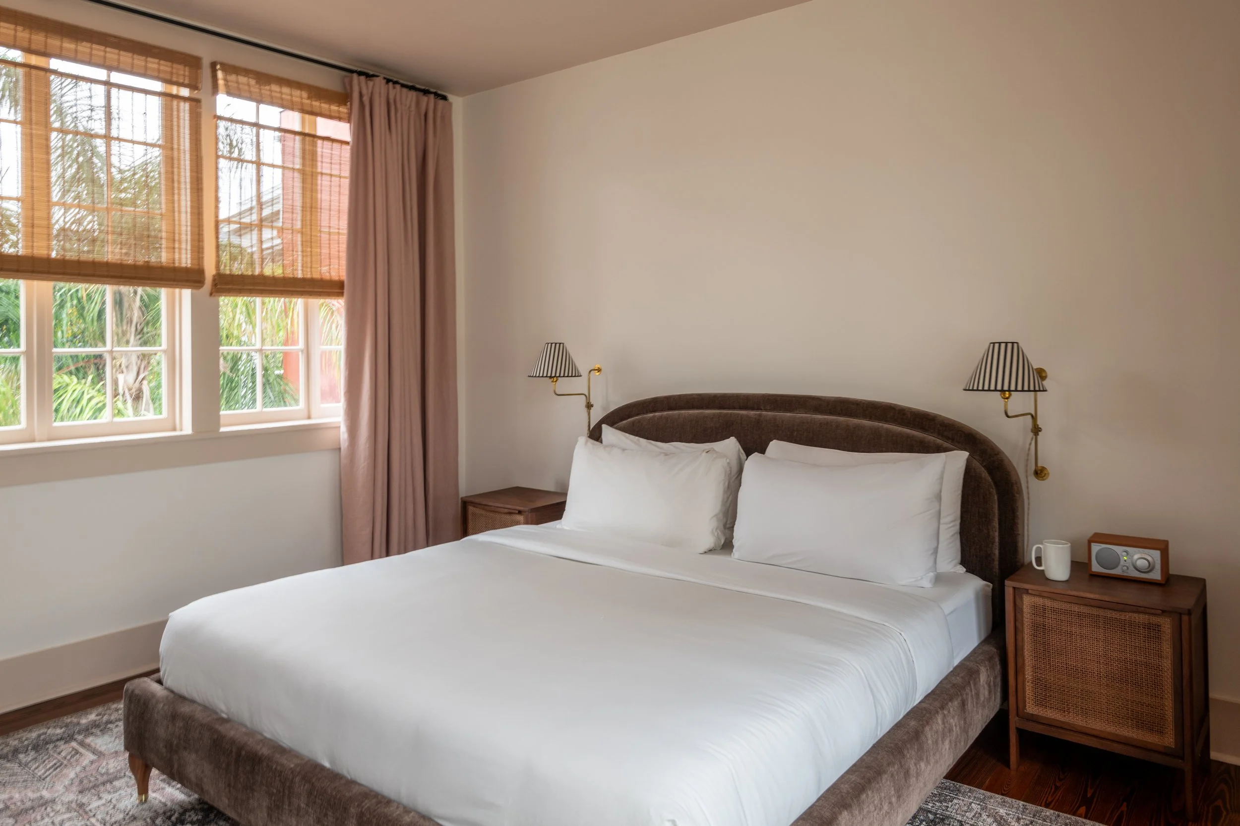 Courtyard King Room
