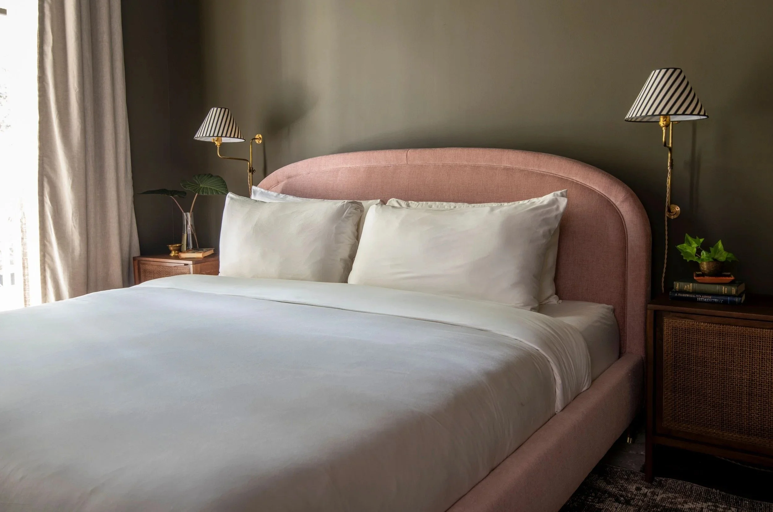 imgi_27_DV_Lyra_bedroom_2_-002.jpg