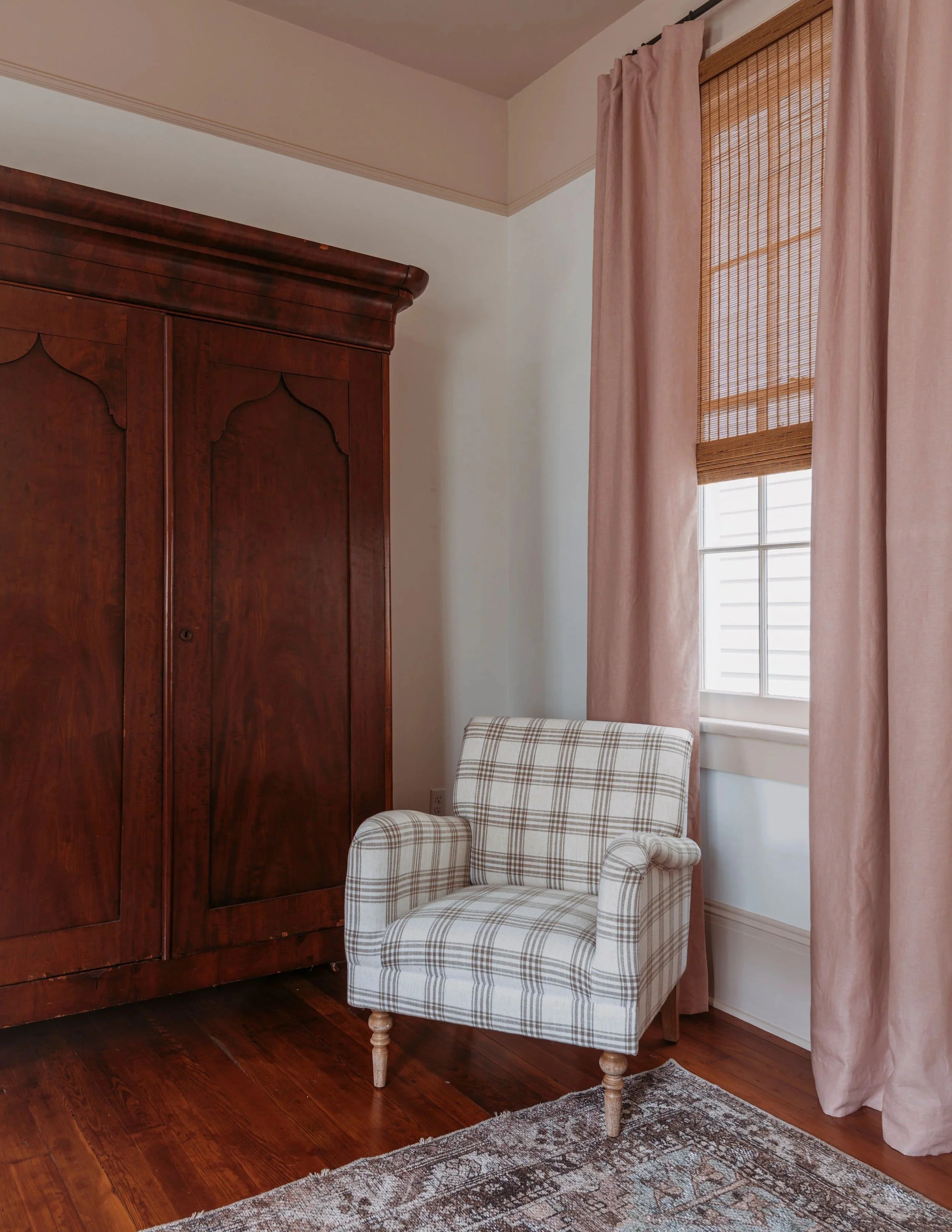 imgi_265_DV_Lyra_bedroom_3_-016.jpg