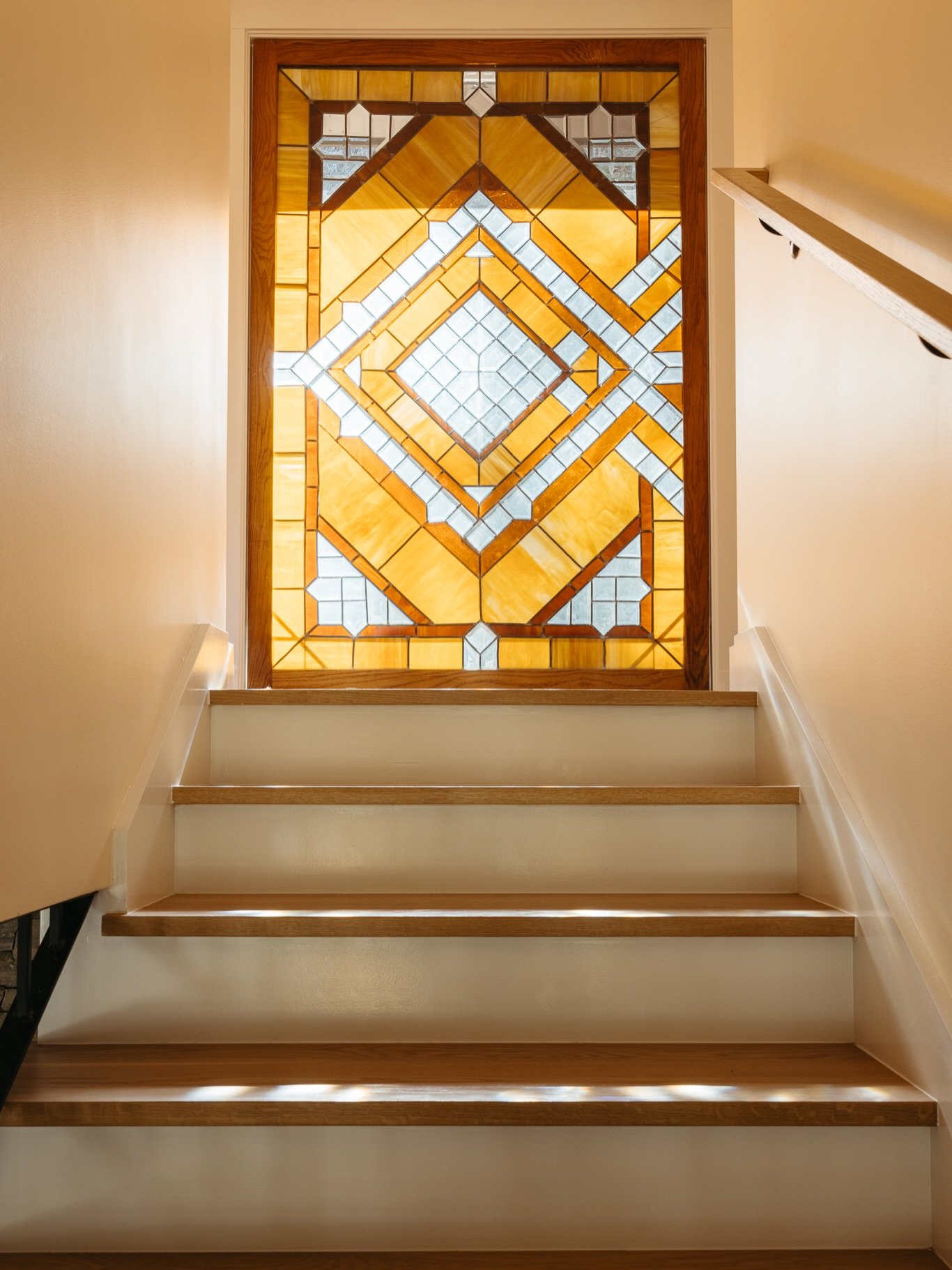 Keep me where the light is 💛✨

Historic Boulder mining cabin renovated by @meltondesignbuild, photographed for the homeowners. 

#historicbuildings #boulderlife #mountainlife #coloradoliving #boulder
