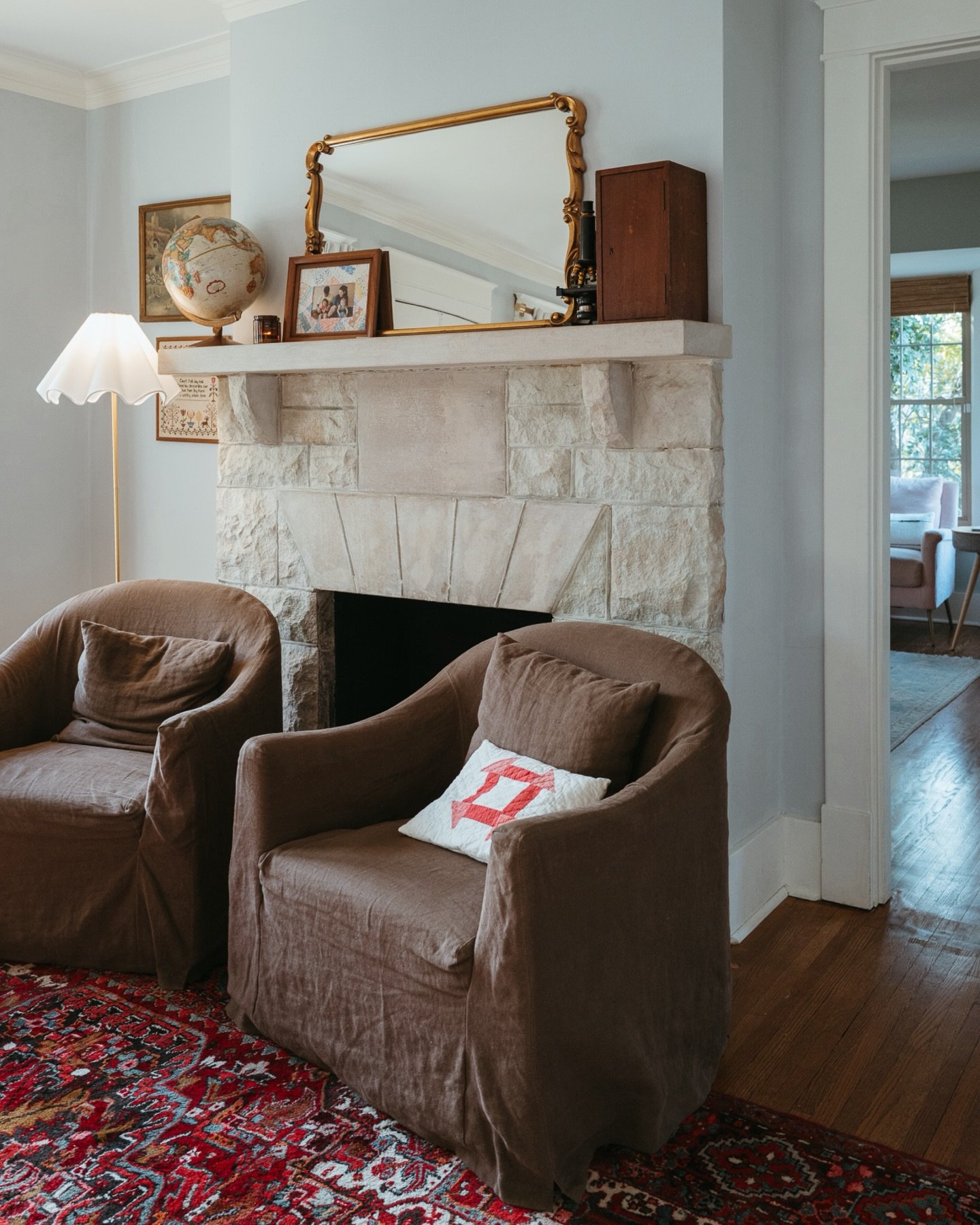 As an interior photographer, nothing makes me happier than a lived-in house, except maybe when it belongs to someone I love. 

February brought a week in Nashville catching up with family and friends who feel like family. Capturing little corners of 