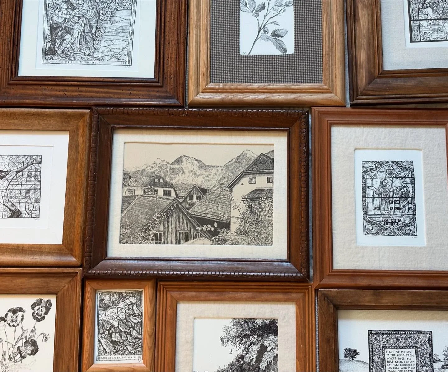 GIVEAWAY WINNER: @crashel !! &hearts;️

GIVEAWAY time! A friend suggested I do this and I thought it sounded fun because I always love a good bargain 😉 Winner gets their choice of any print. 

How to enter:
1. Follow me @reaganbeersart 
2. Tag one f