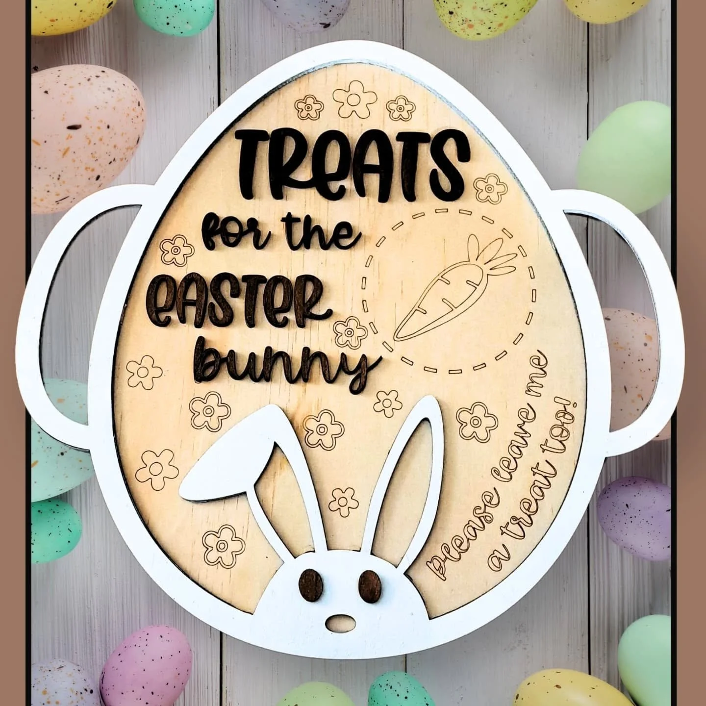 My favourite time of the year is approaching! My little workshop is starting to fill up with bunnies and eggs of all colours! I may have tested the chocolate eggs early......