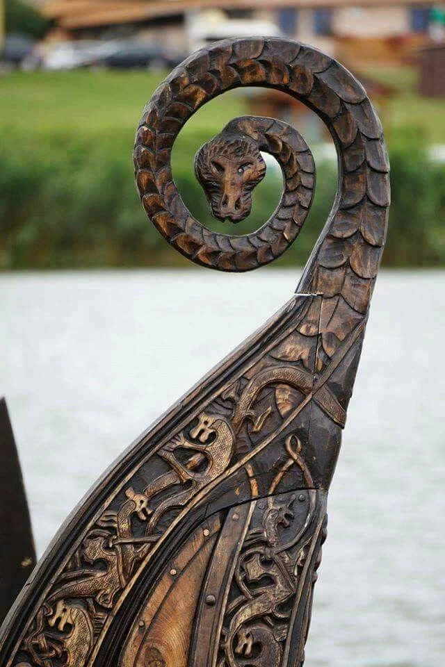 Figure 17. "...[T]he dragon figurehead, if it was available, was removable. When the ship entered its home bay, the dragon's head was removed." Author: Elena Stanislavova 2022